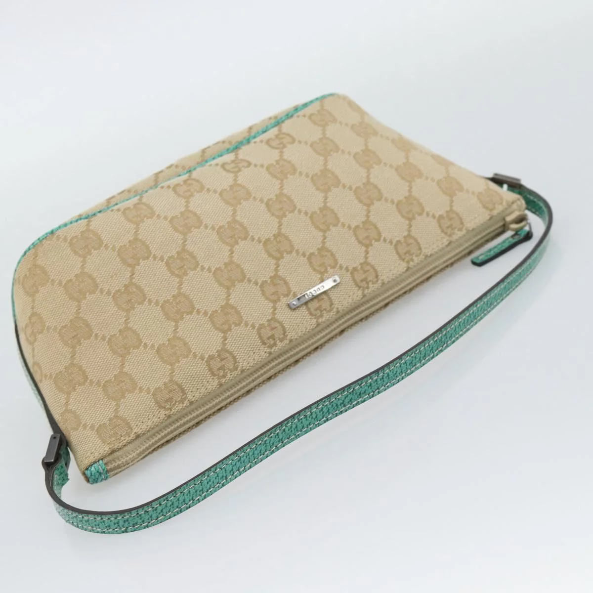 Gucci Boat Bag Beige