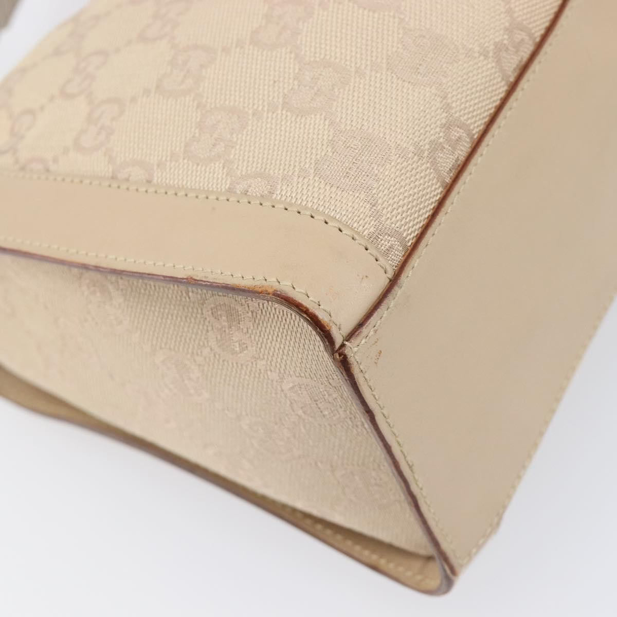 Gucci GG Shoulder Bag Beige