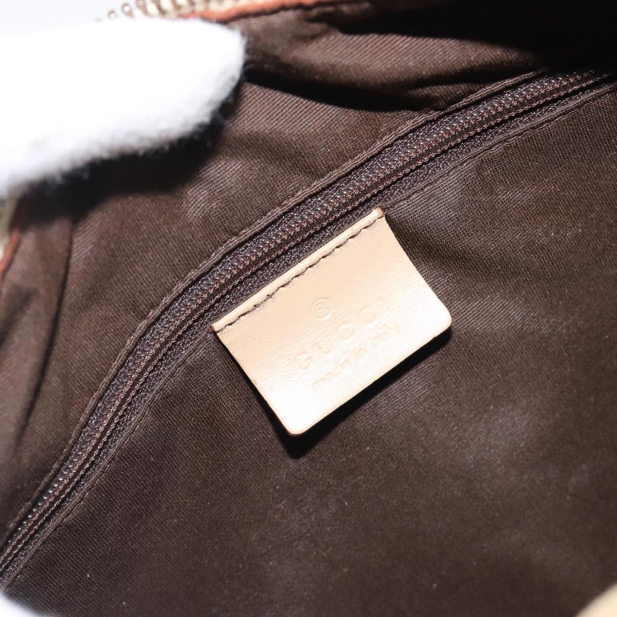Gucci GG Shoulder Bag Beige