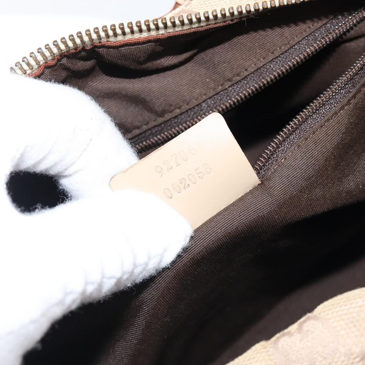 Gucci GG Shoulder Bag Beige