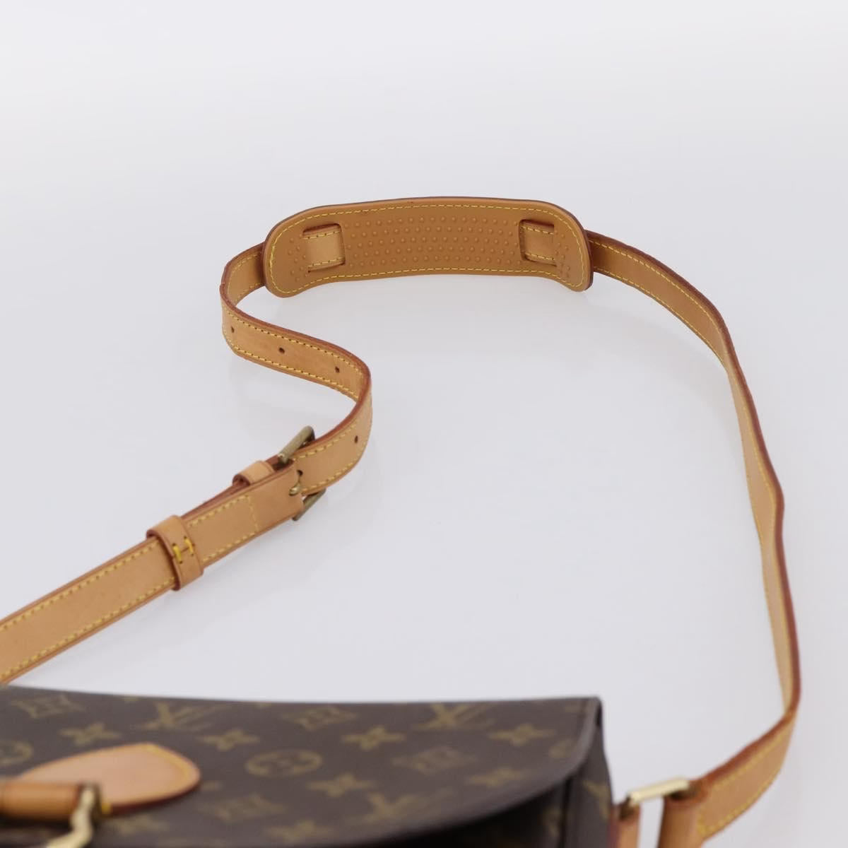 Louis Vuitton Saint Cloud GM