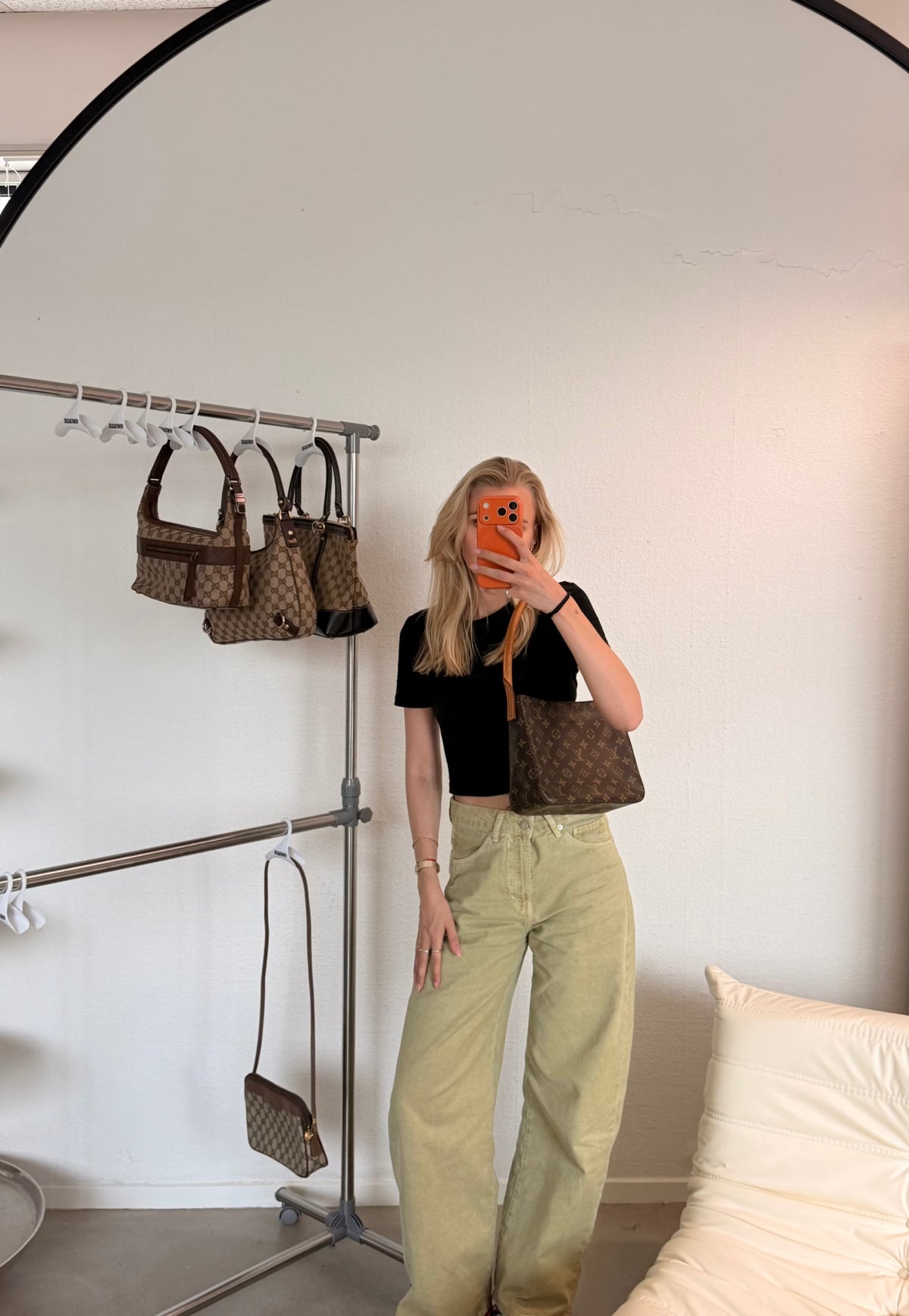 Louis Vuitton Looping MM