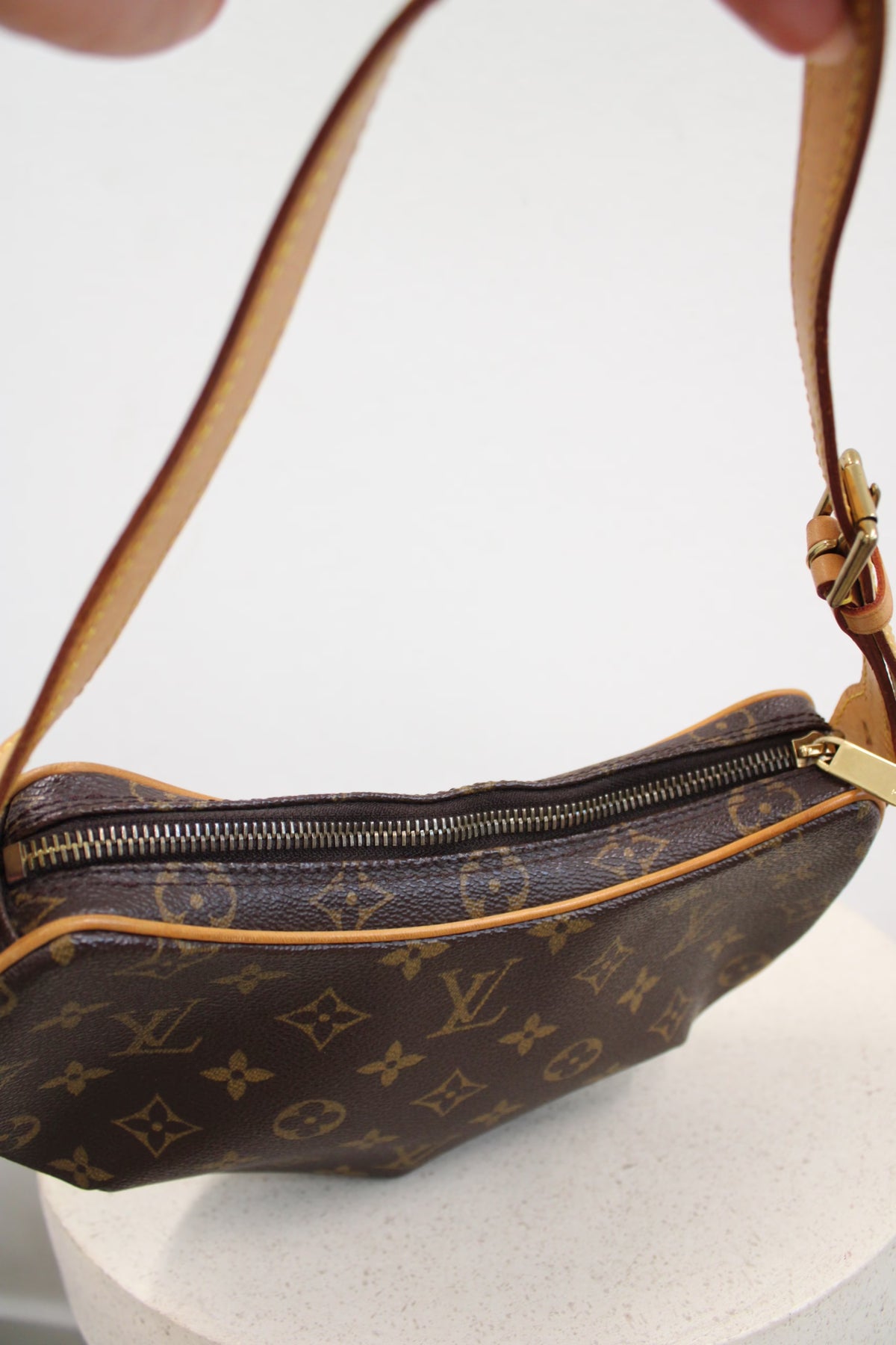 Louis Vuitton Croissant PM
