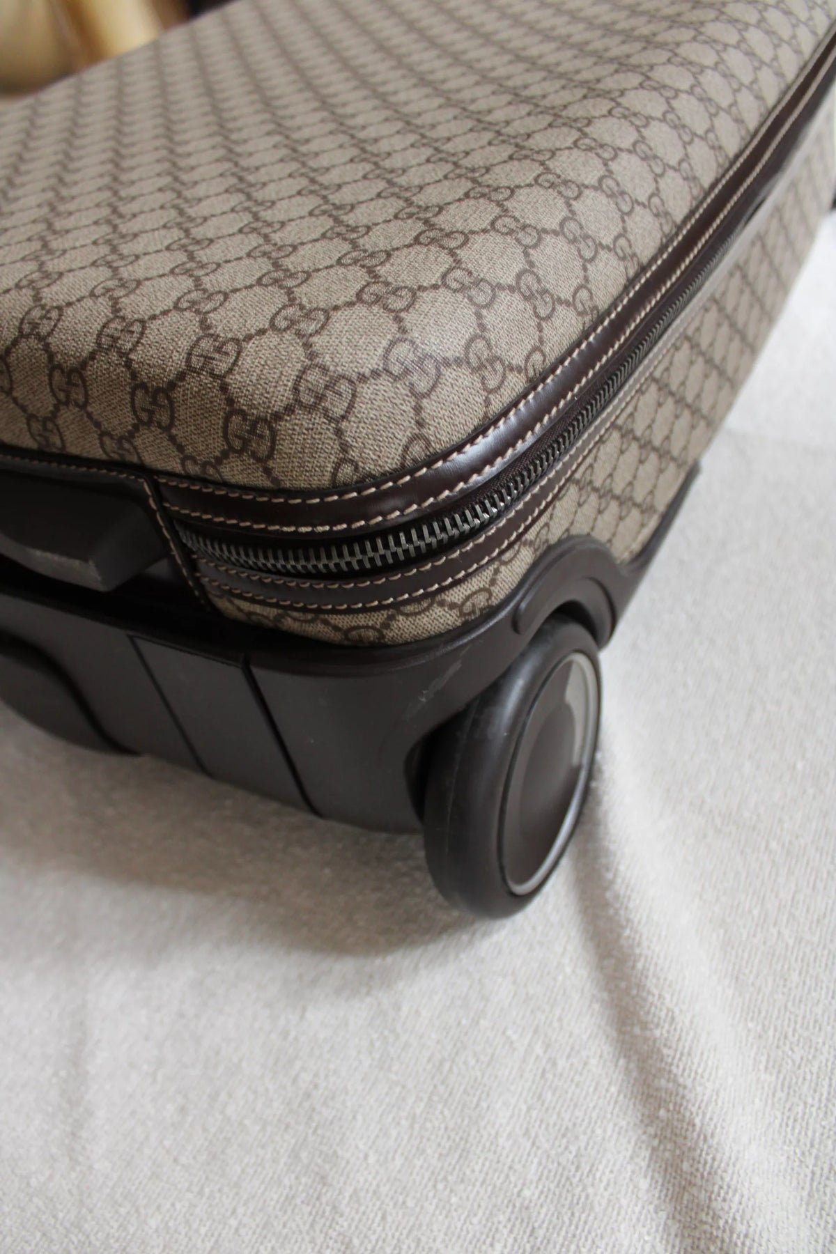 Gucci GG Supreme Suitcase