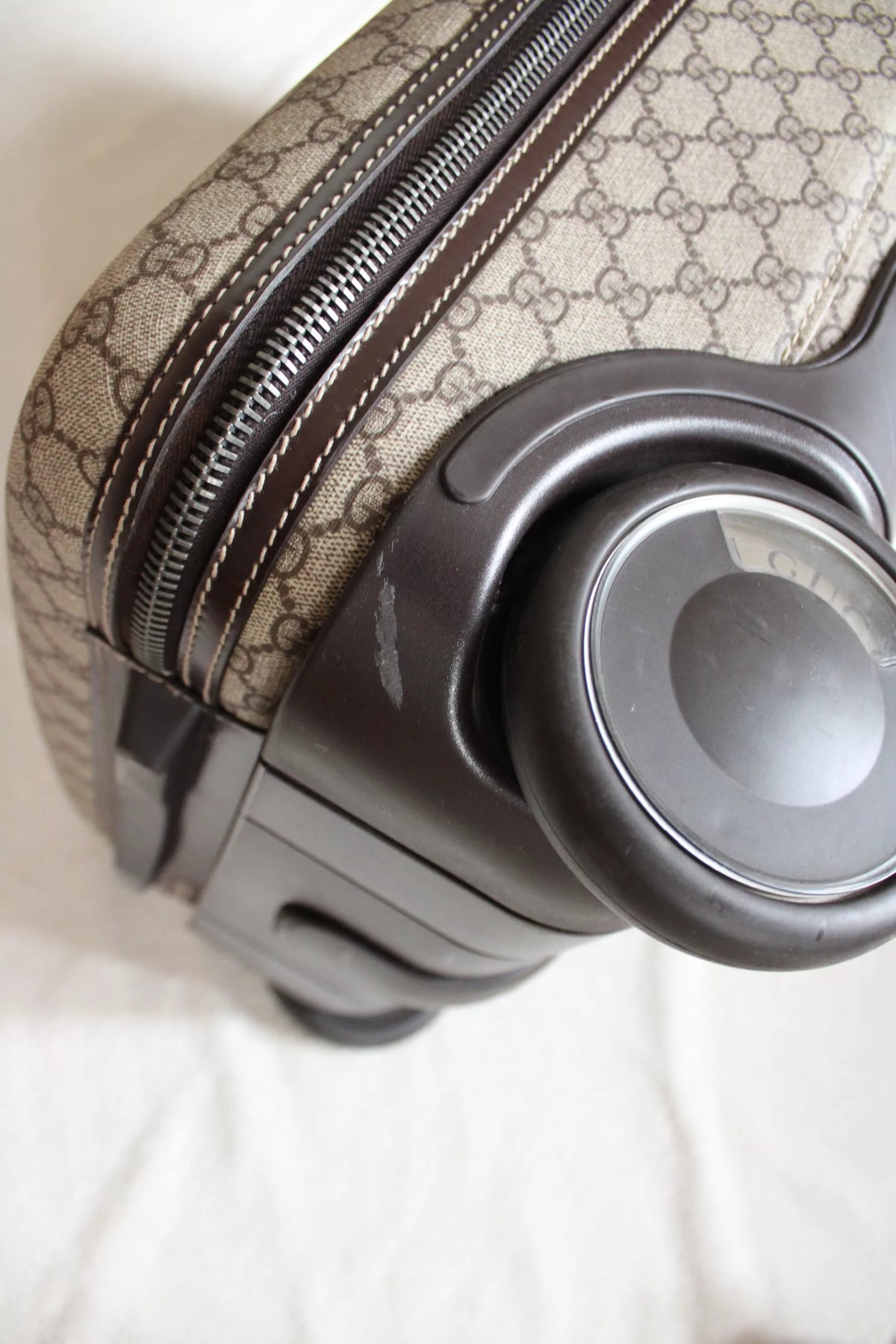 Gucci GG Supreme Suitcase