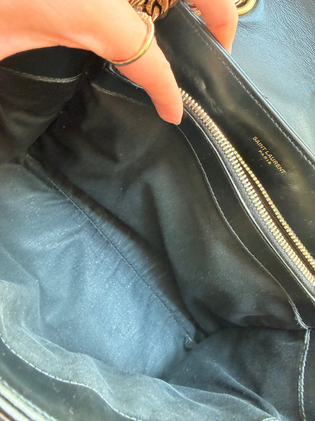 Saint Laurent Loulou Black