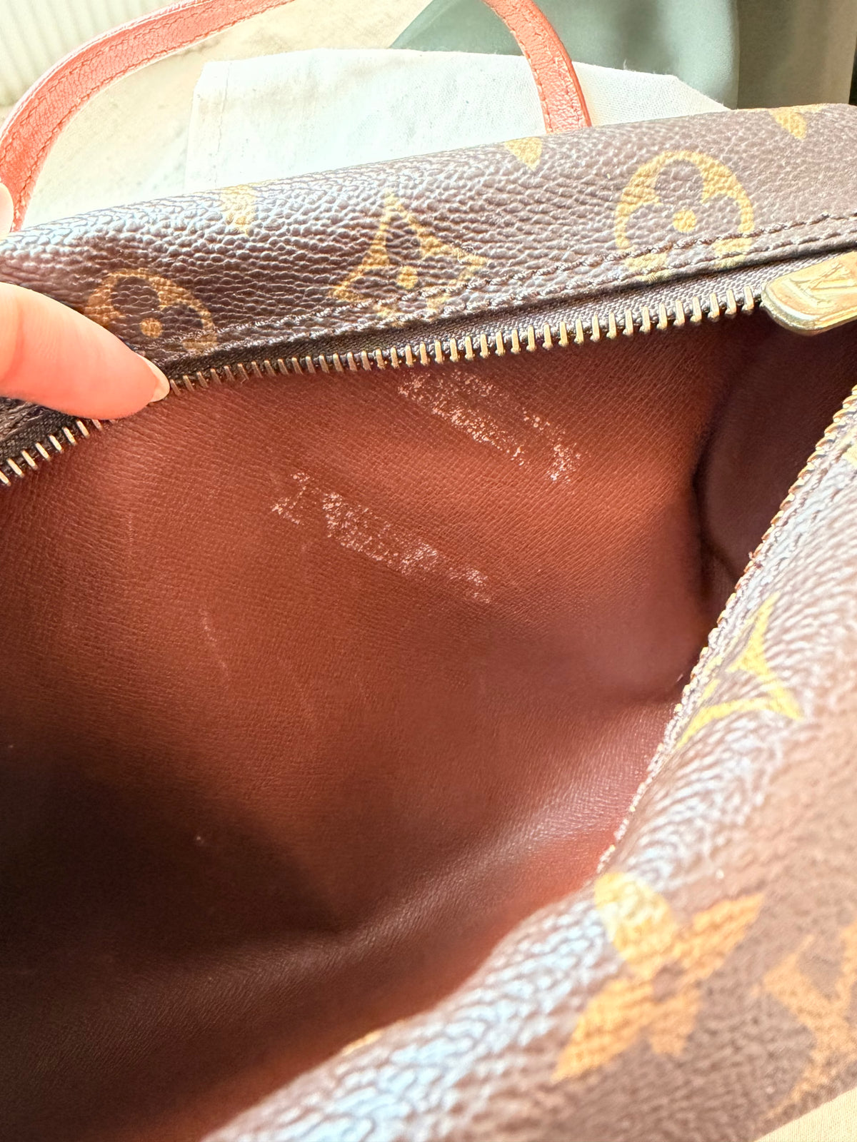 Louis Vuitton Papillon 26