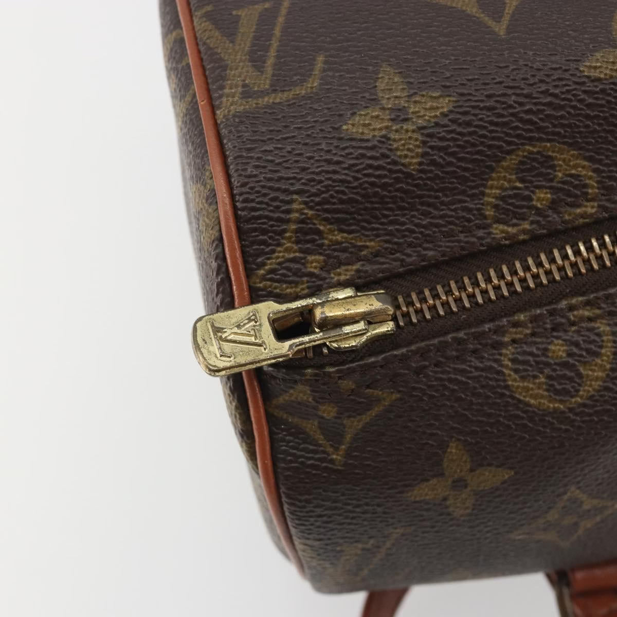 Louis Vuitton Papillon 26
