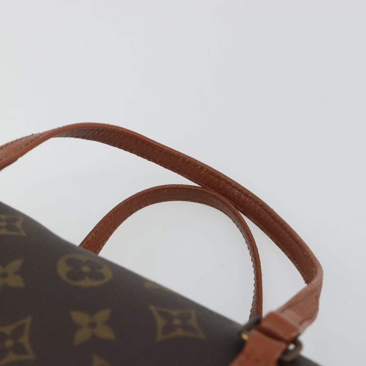 Louis Vuitton Papillon 26