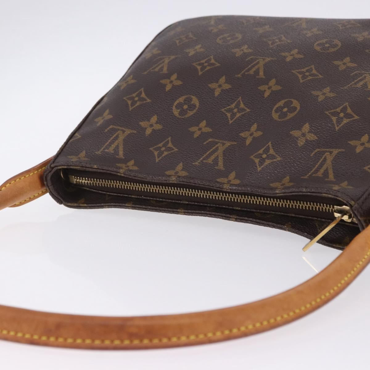 Louis Vuitton Looping MM