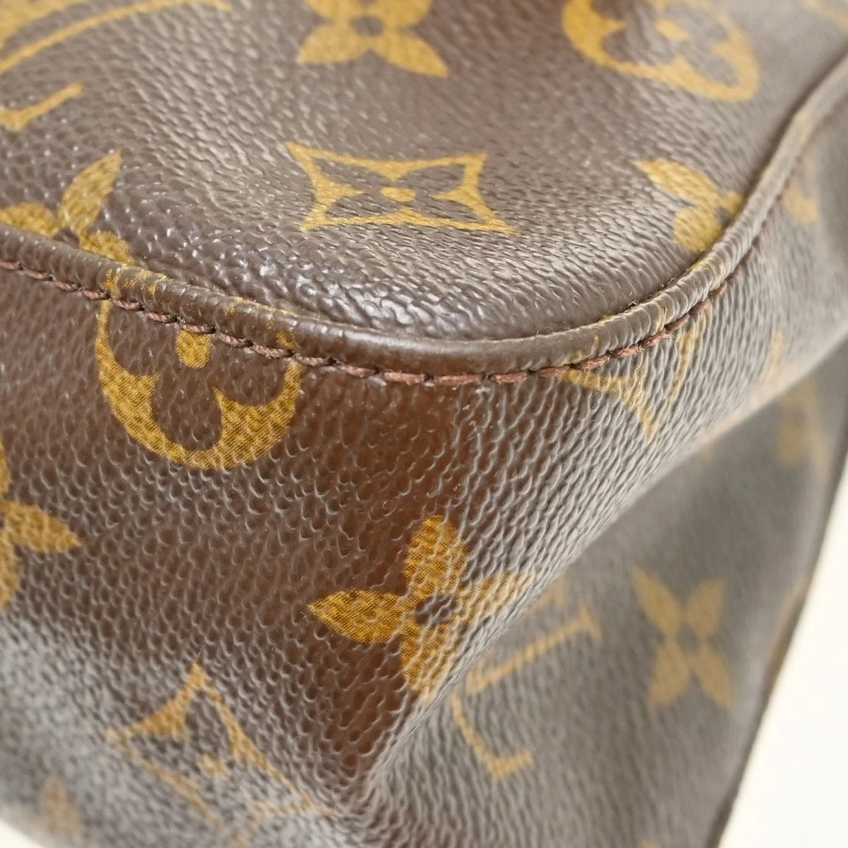 Louis Vuitton Looping PM