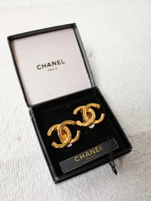 Chanel Clip on earrings