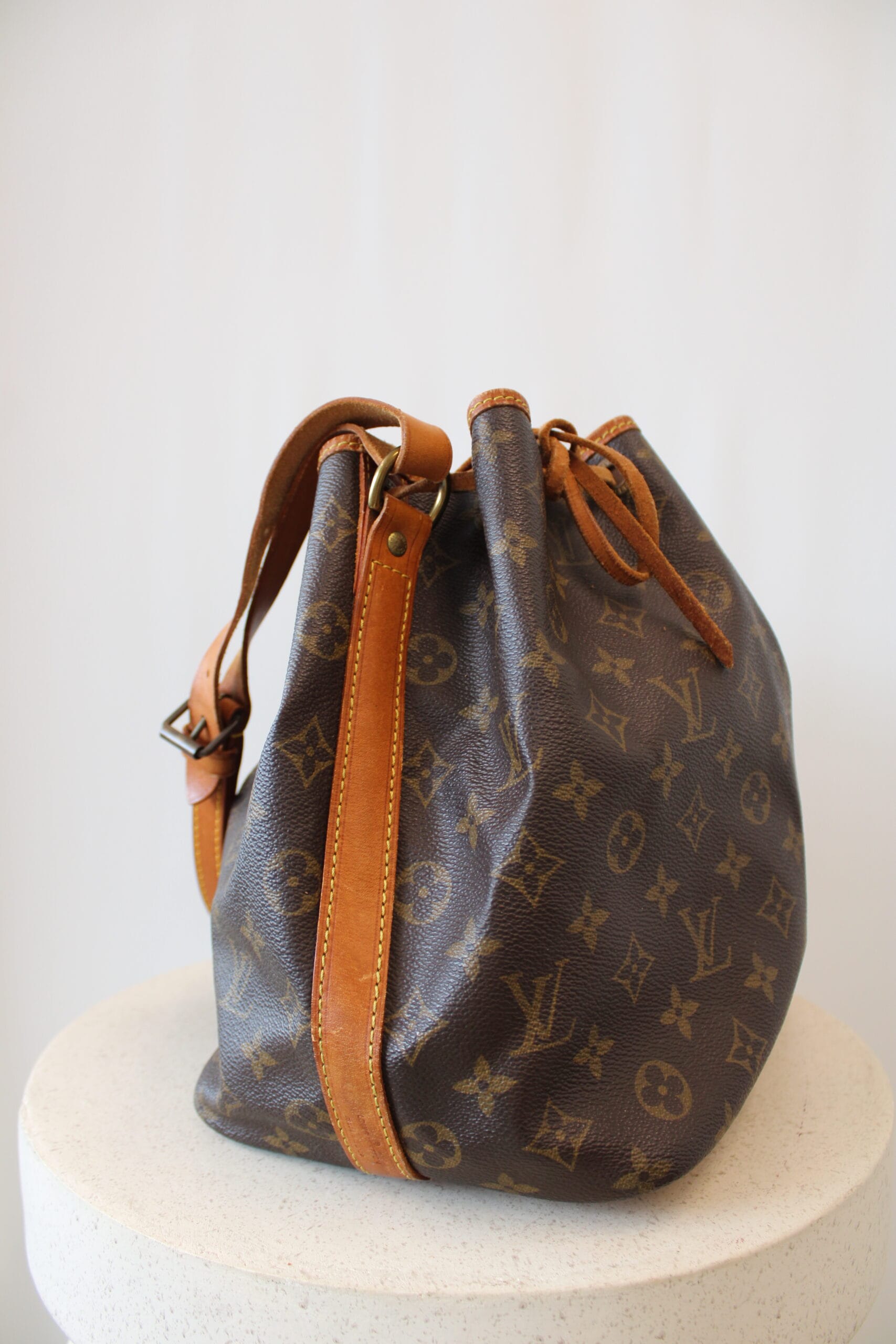 Louis Vuitton Petit Noé - Image 4