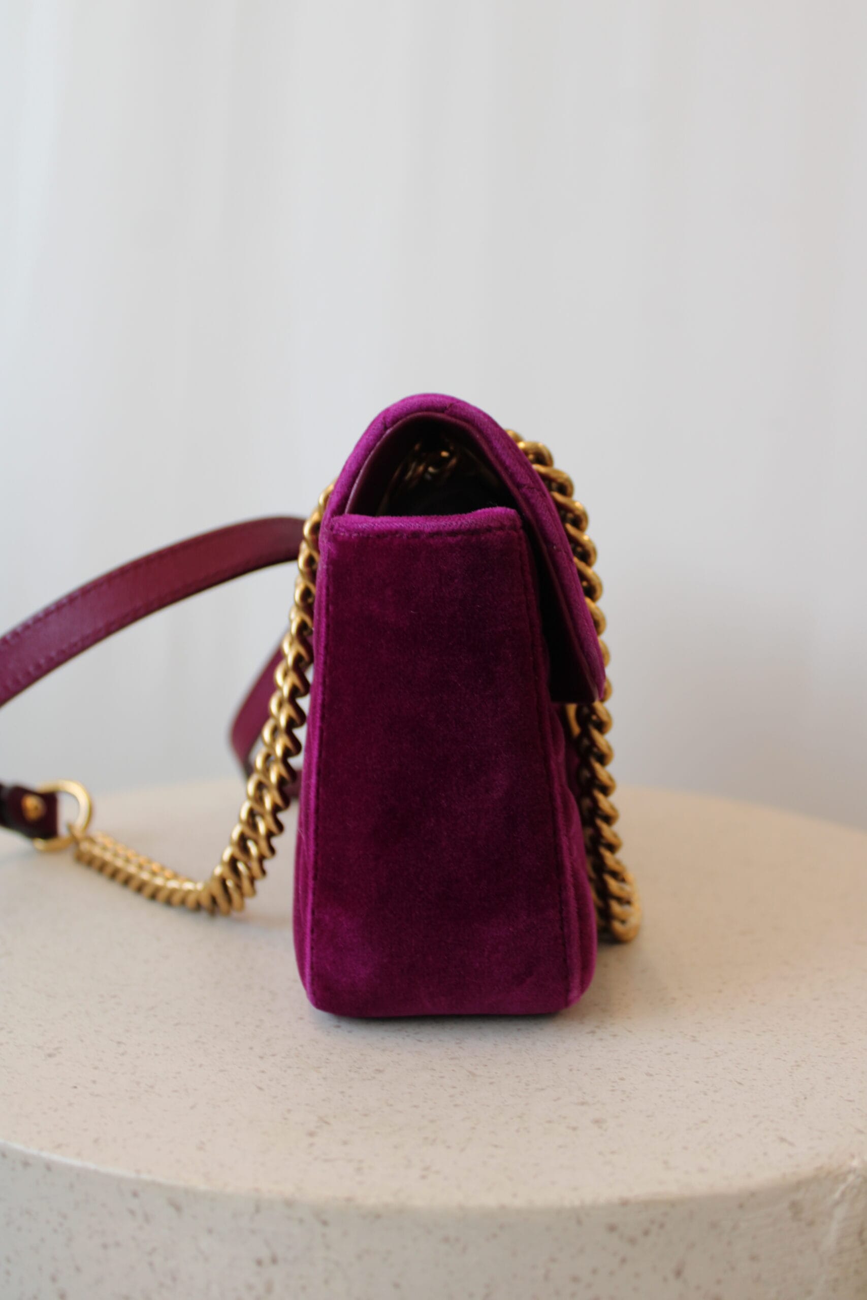 Gucci Marmont Velvet Raspberry - Image 4
