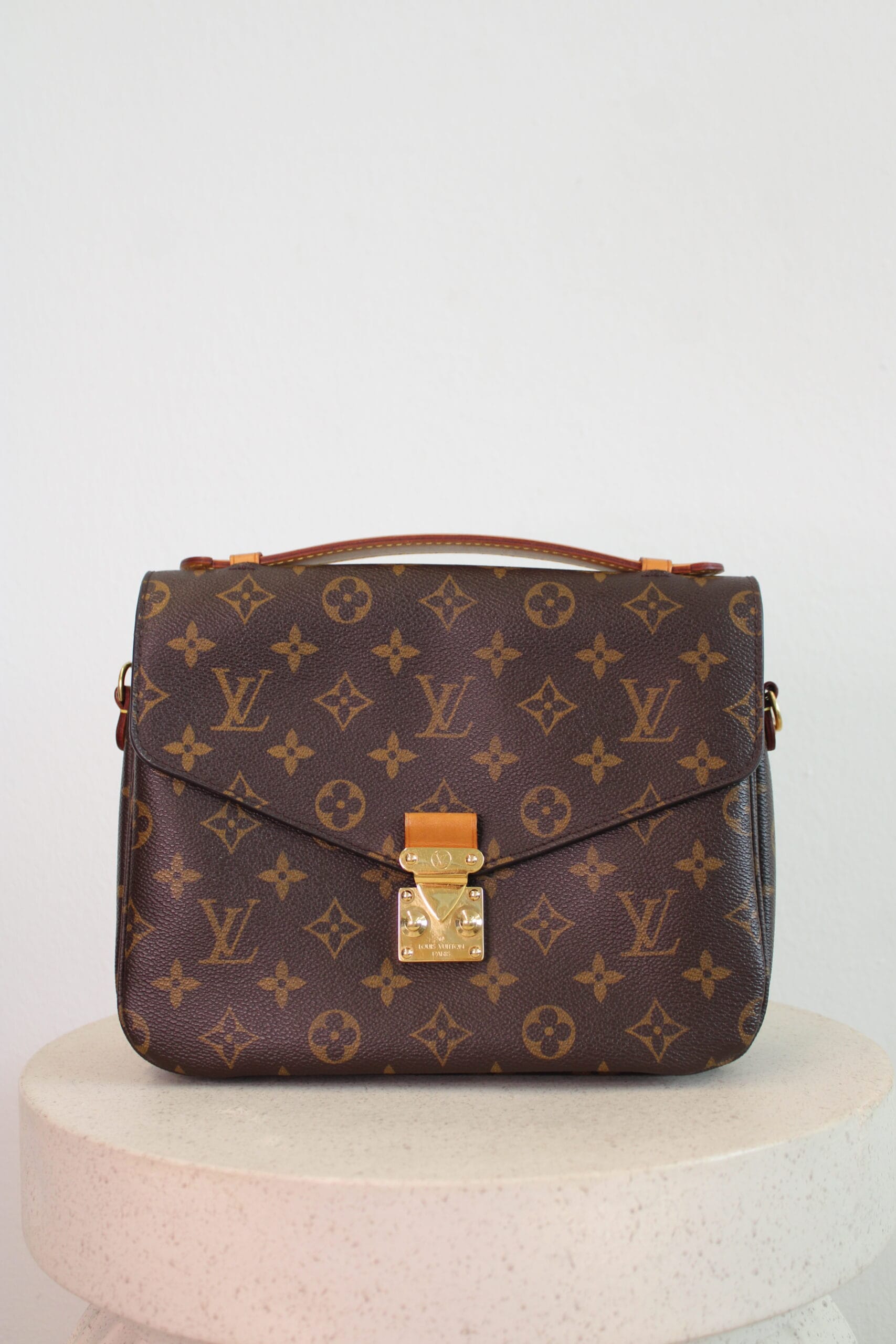 Louis Vuitton Pochette Métis - Image 2