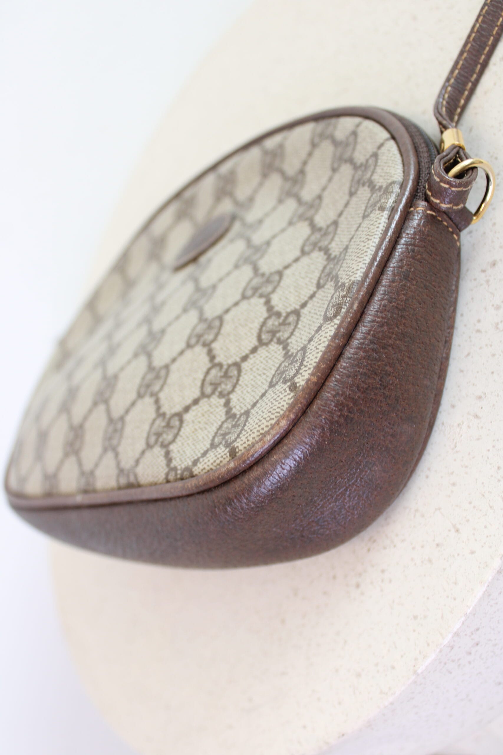 Gucci PVC Crossbody Bag Oval - Image 8