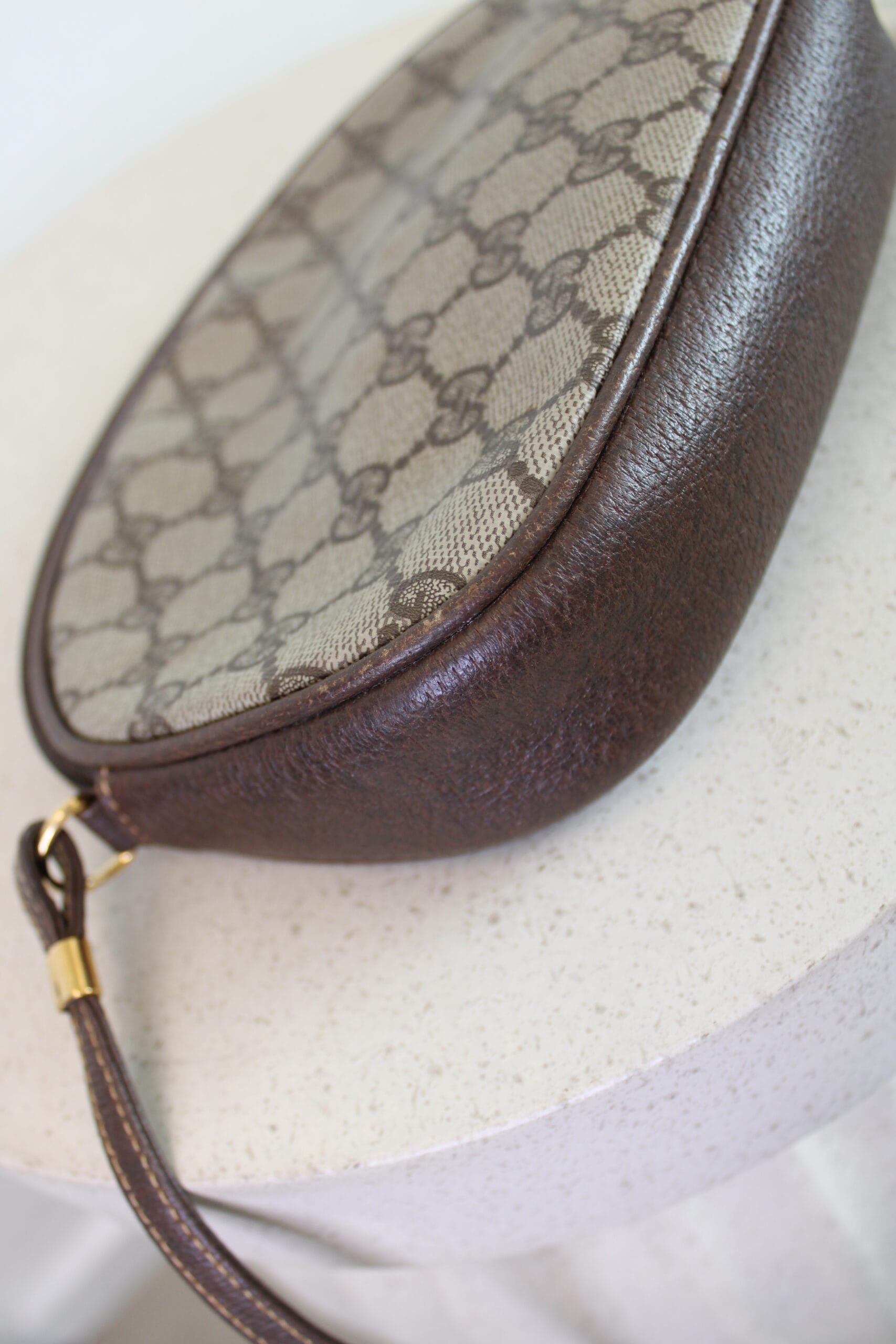 Gucci PVC Crossbody Bag Oval - Image 10