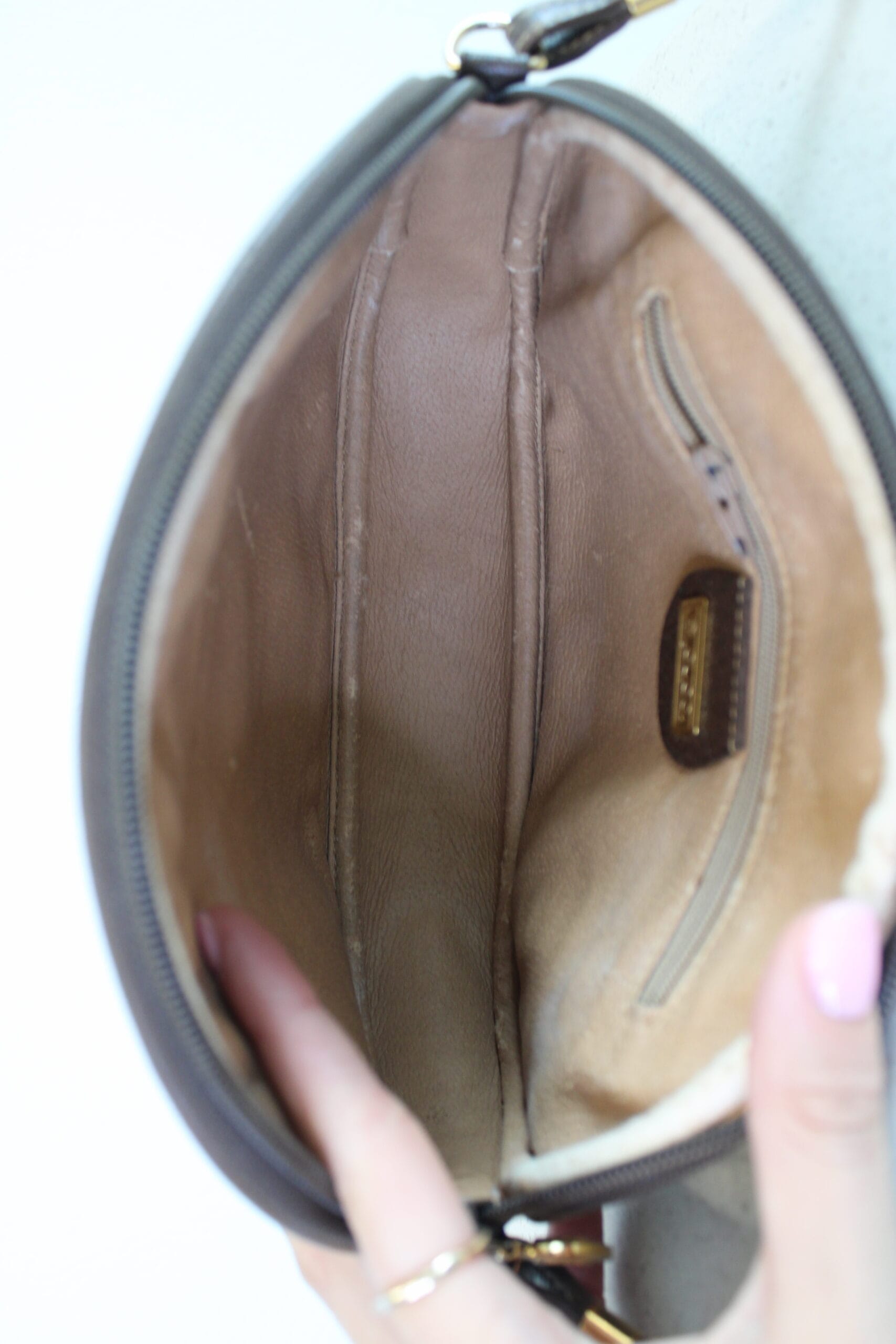 Gucci PVC Crossbody Bag Oval - Image 12