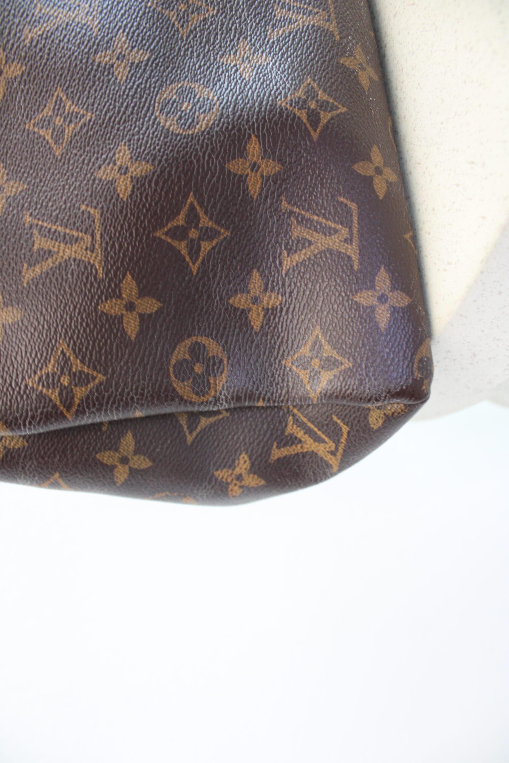 Louis Vuitton Pallas Two Ways - Image 10