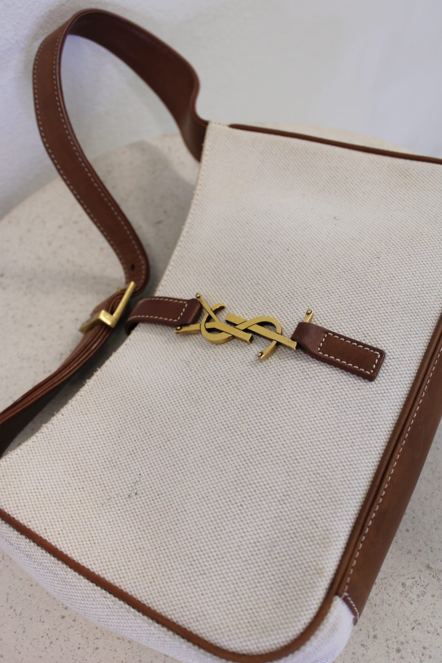 Yves Saint Laurent Hobo 5 a 7 Canvas - Image 4