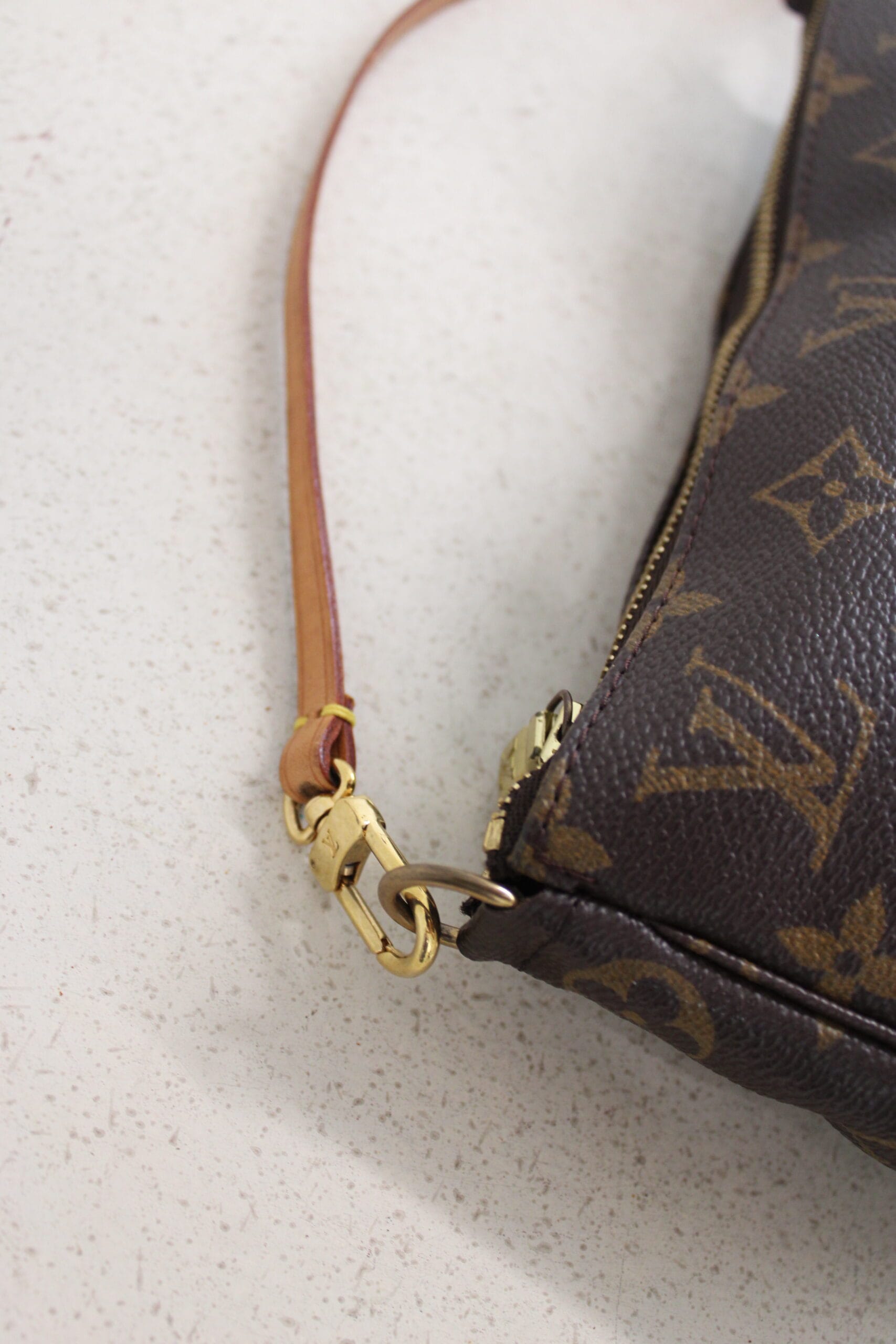 Louis Vuitton Pochette - Image 8