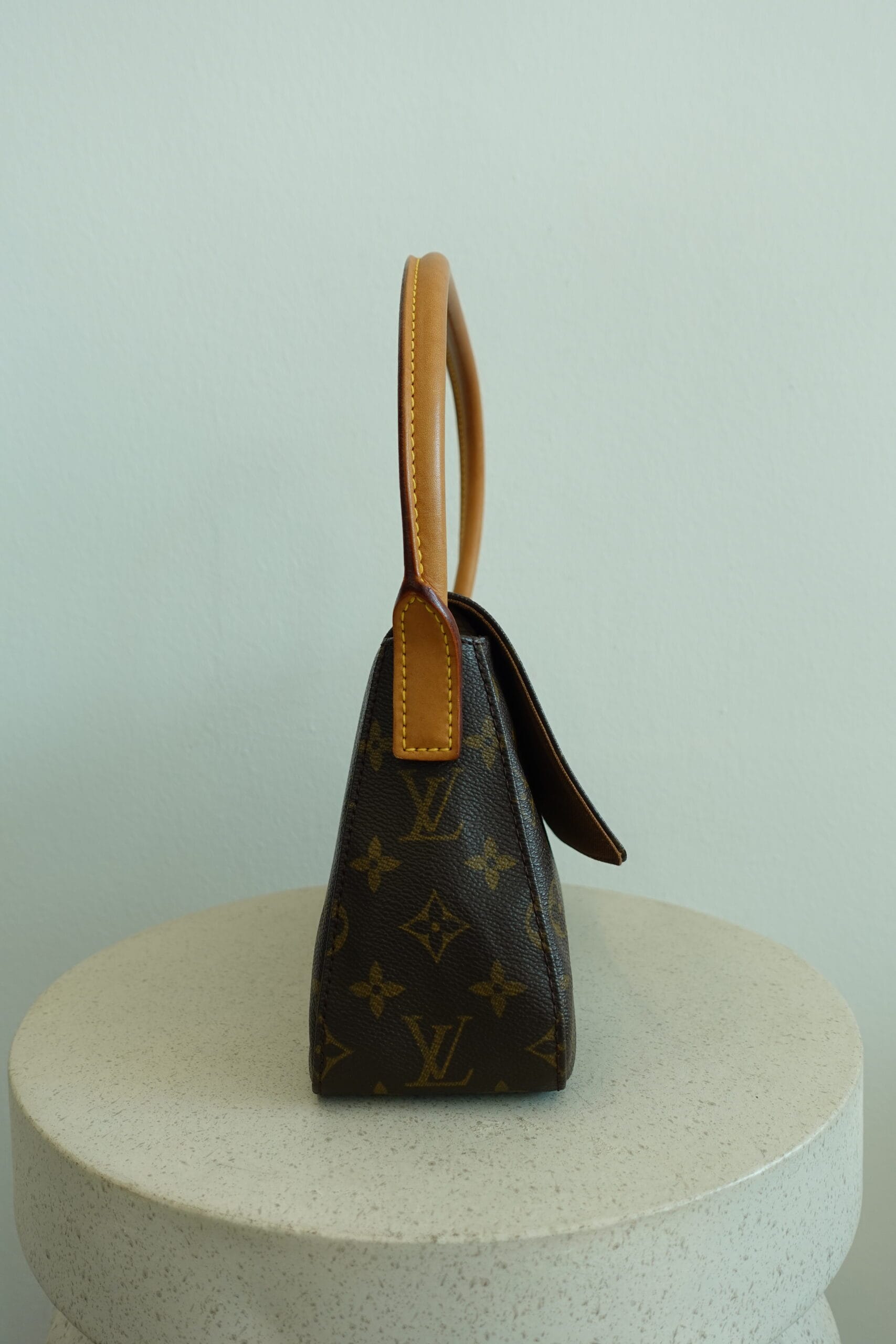 Louis Vuitton Looping PM - Image 6