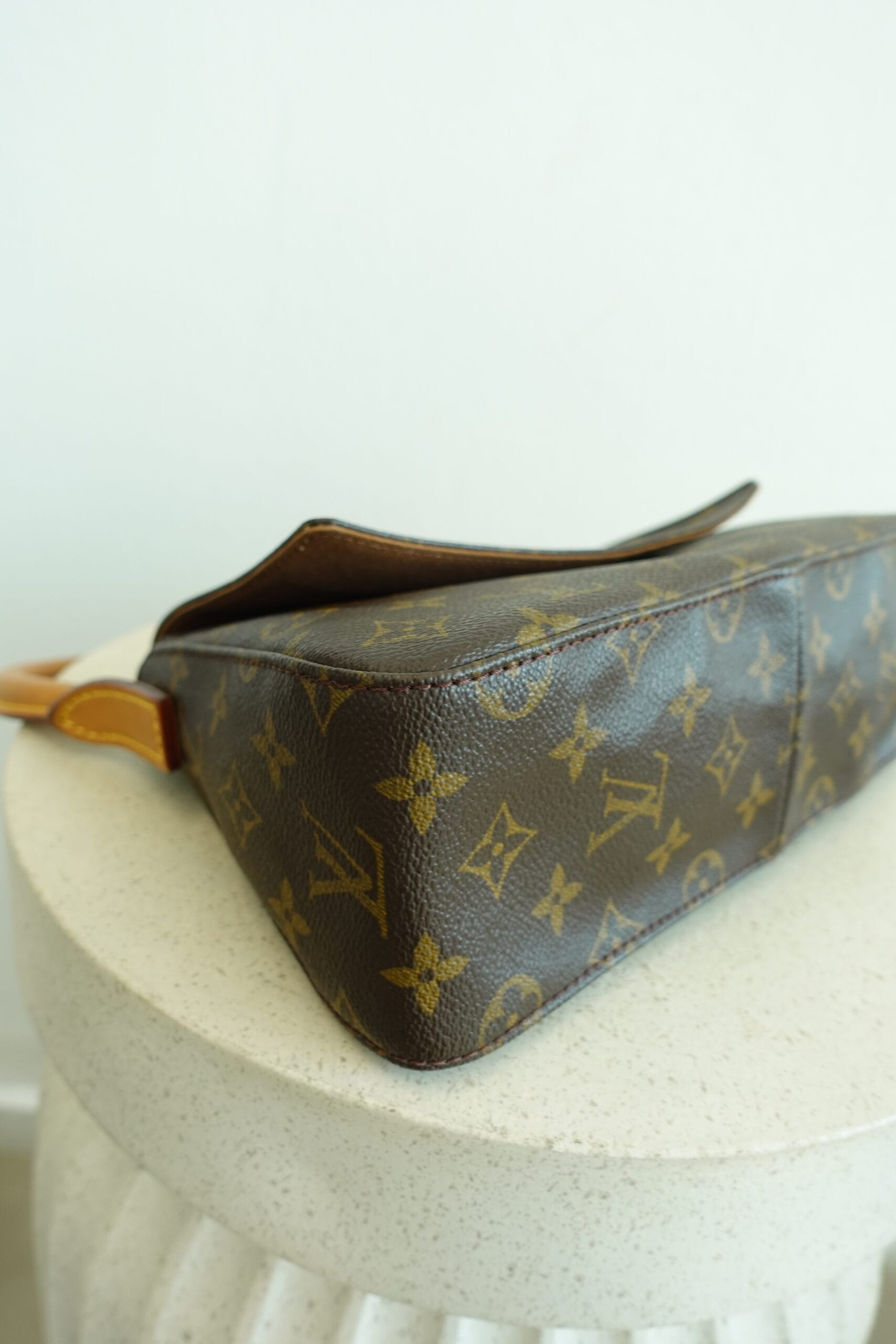 Louis Vuitton Looping PM - Image 8