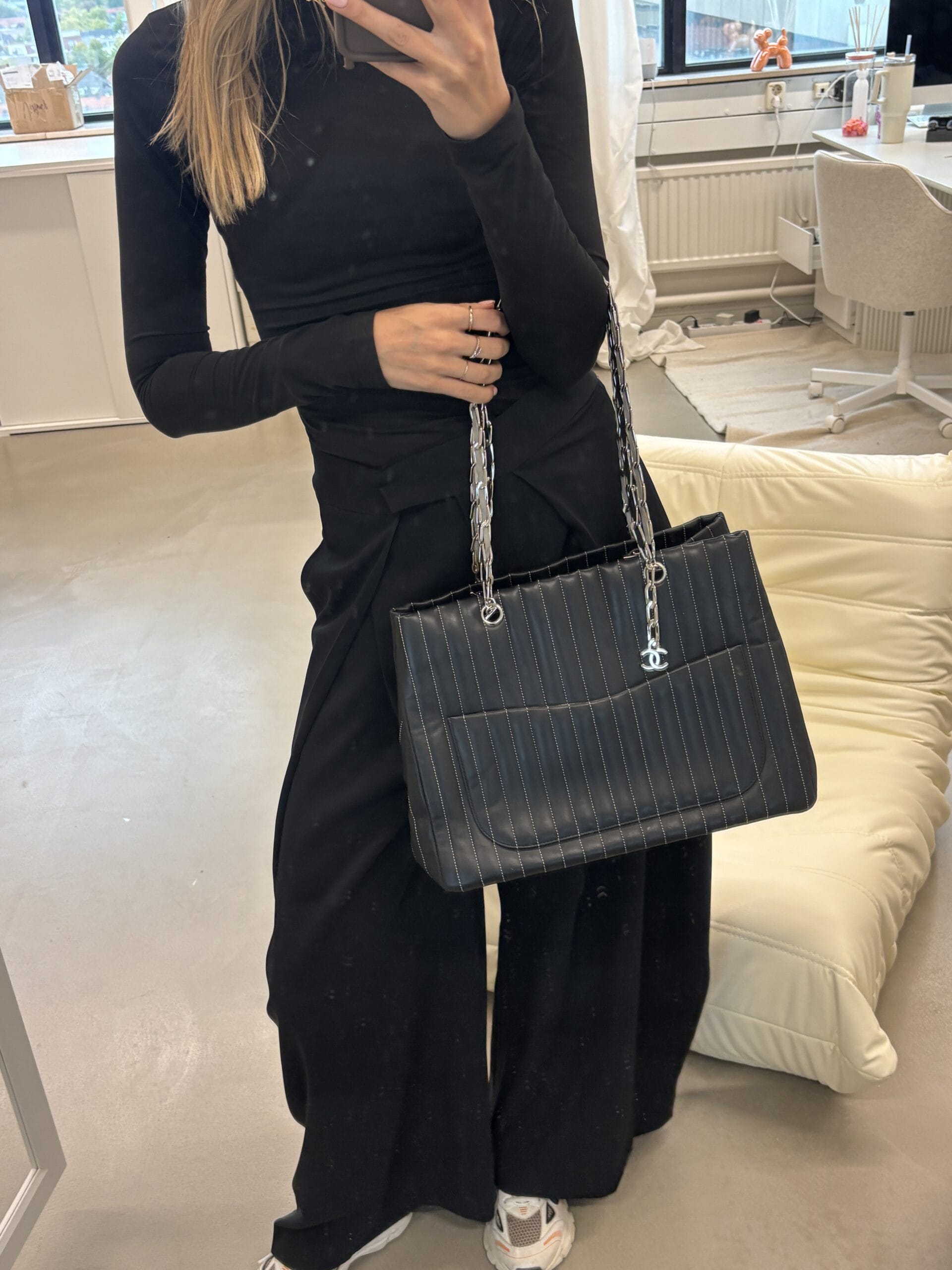 Chanel Leather Stitch Tote Black - Image 13