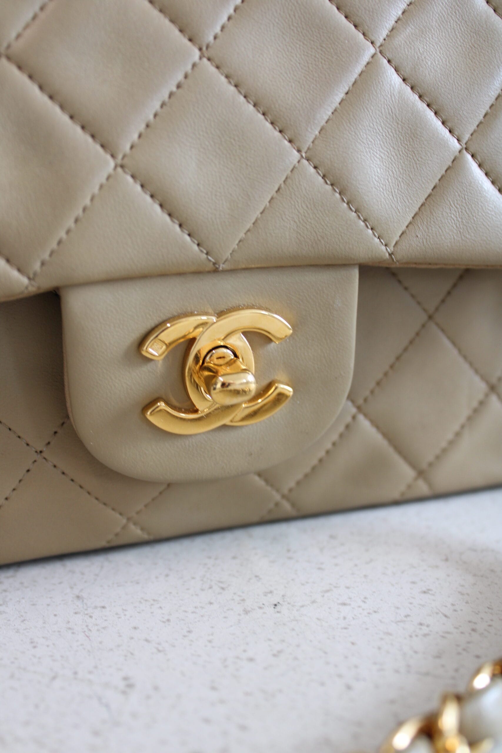 Chanel Double Flap Bag Medium Beige - Image 21