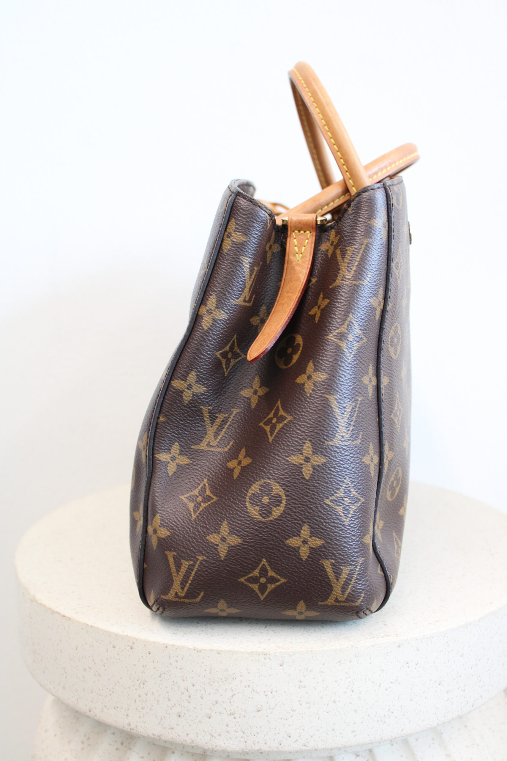 Louis Vuitton Montaigne MM - Image 4