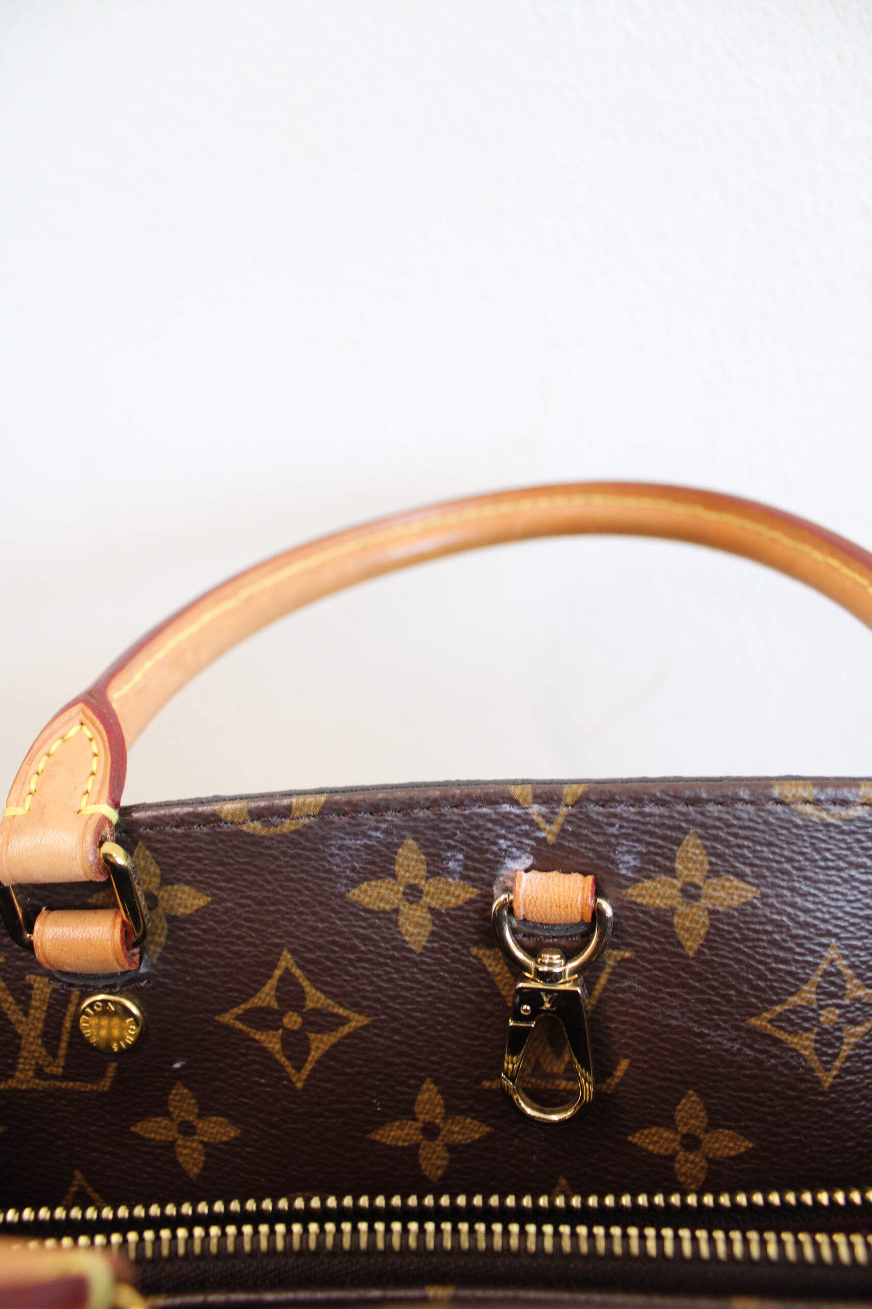 Louis Vuitton Montaigne MM - Image 10