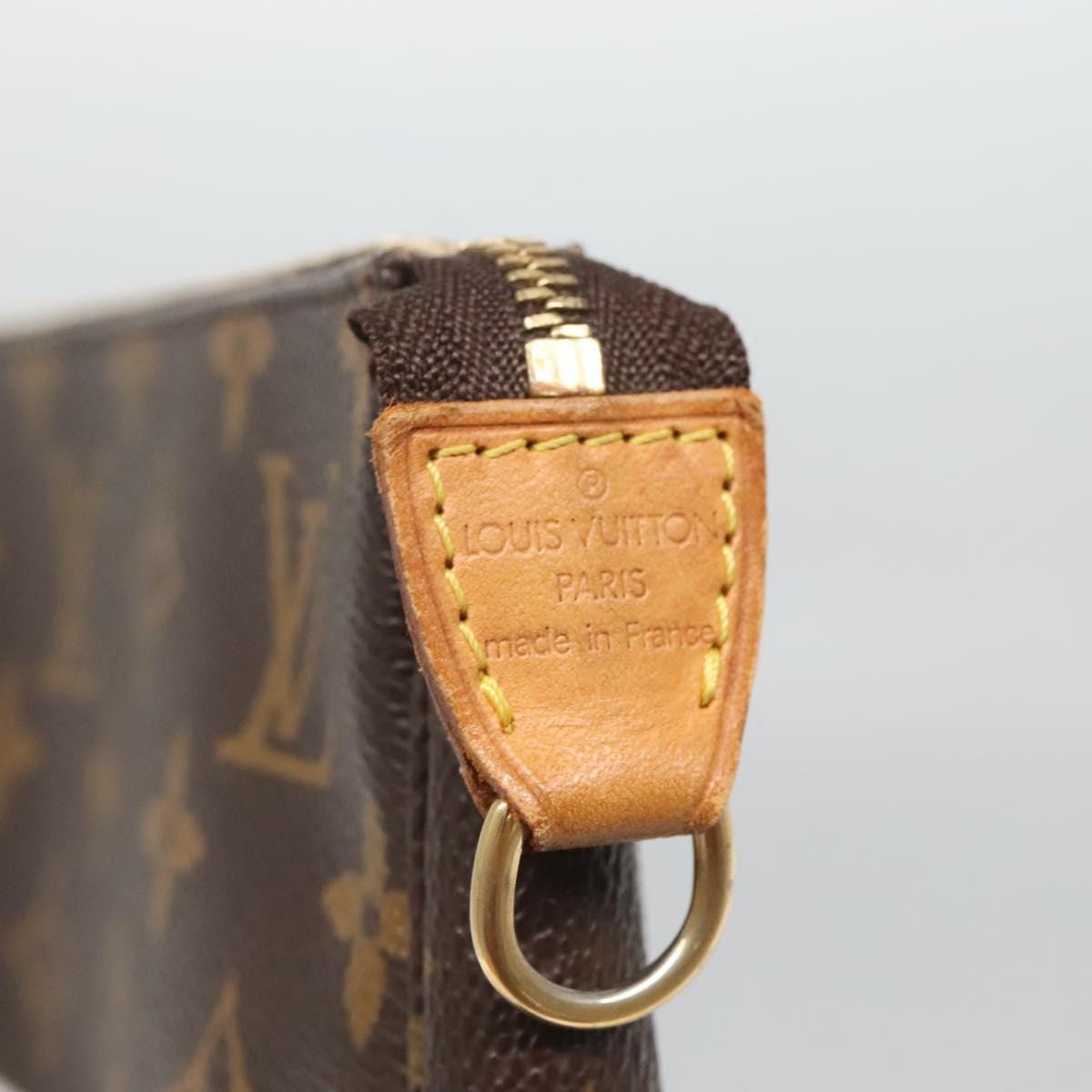 Louis Vuitton Pochette Crossbody - Image 10