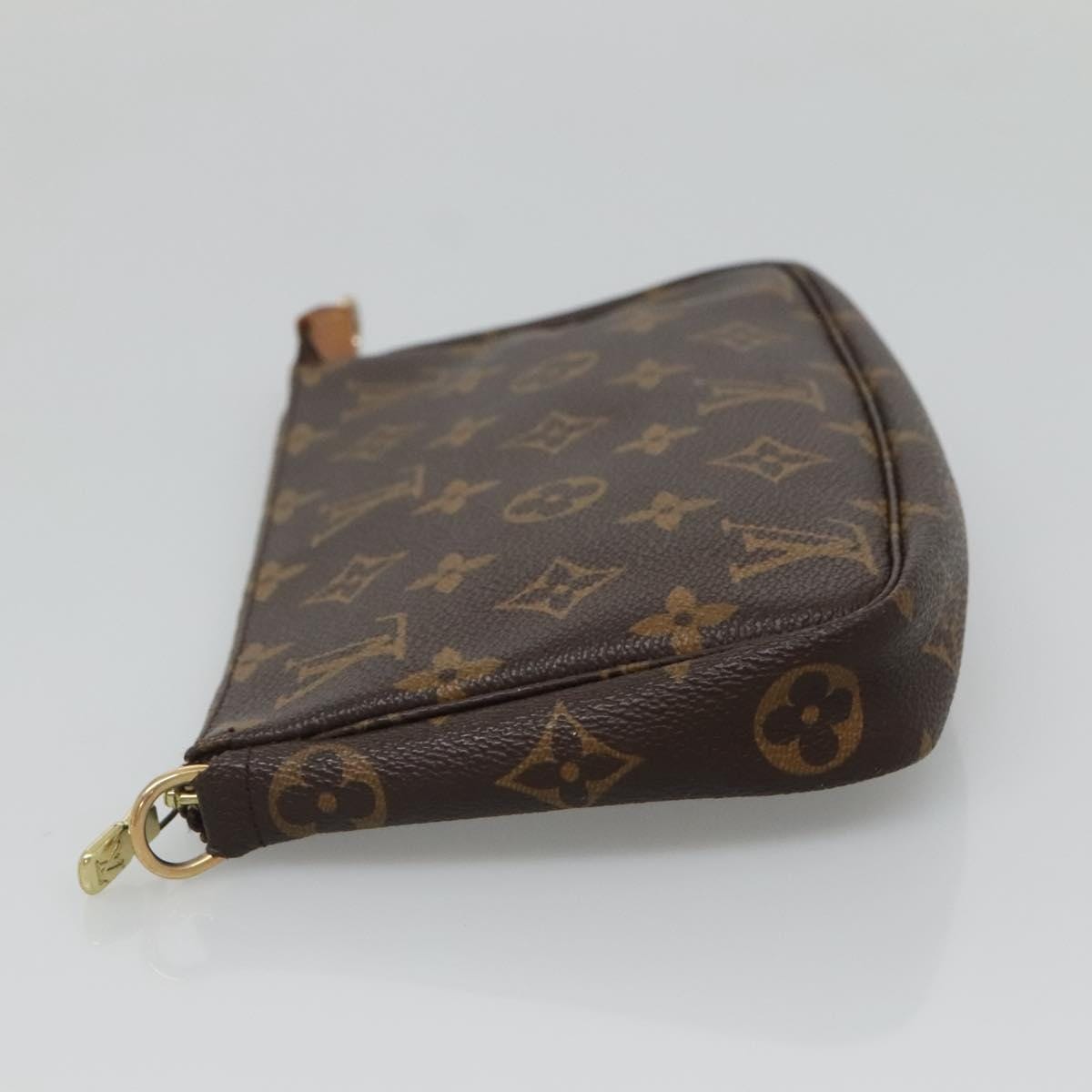 Louis Vuitton Pochette Crossbody - Image 7