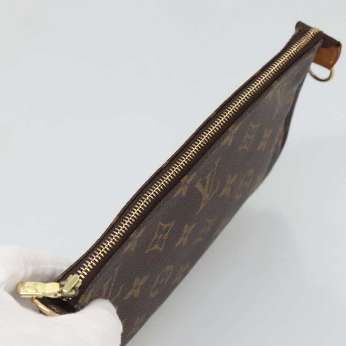 Louis Vuitton Pochette Crossbody - Image 8