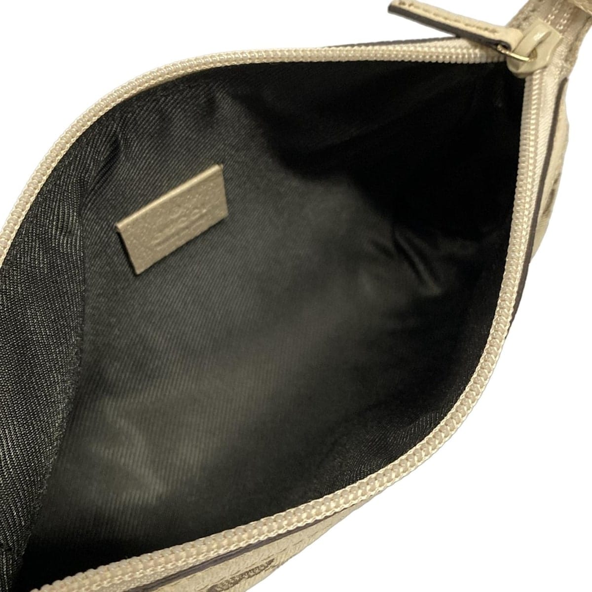 Gucci Pochette GG Beige - Image 11