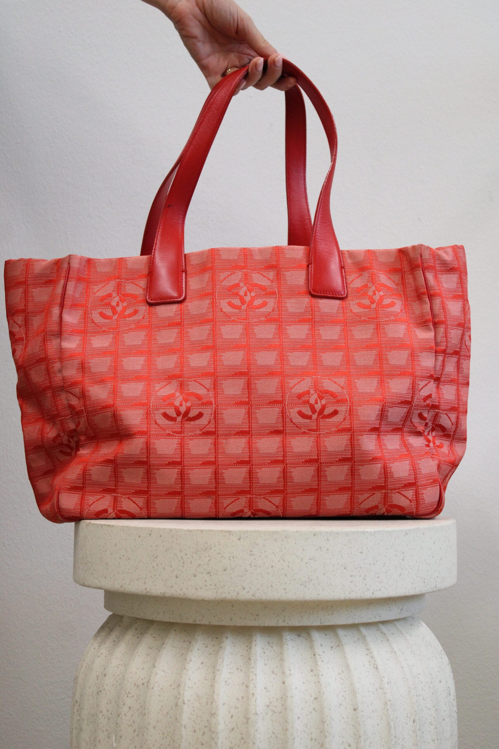 Chanel Travel Line Tote Red - Image 2