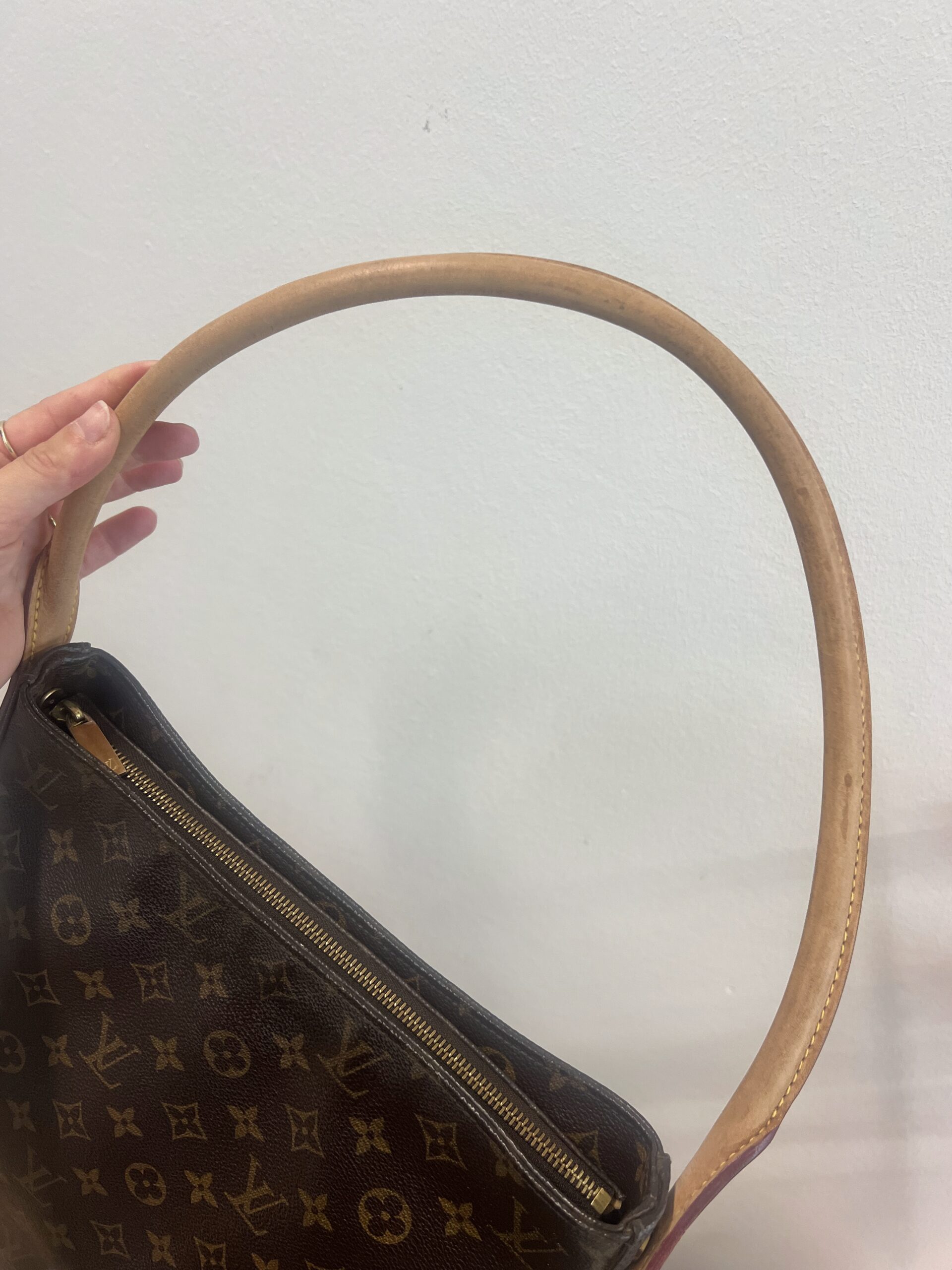 Louis Vuitton Looping GM - Image 5