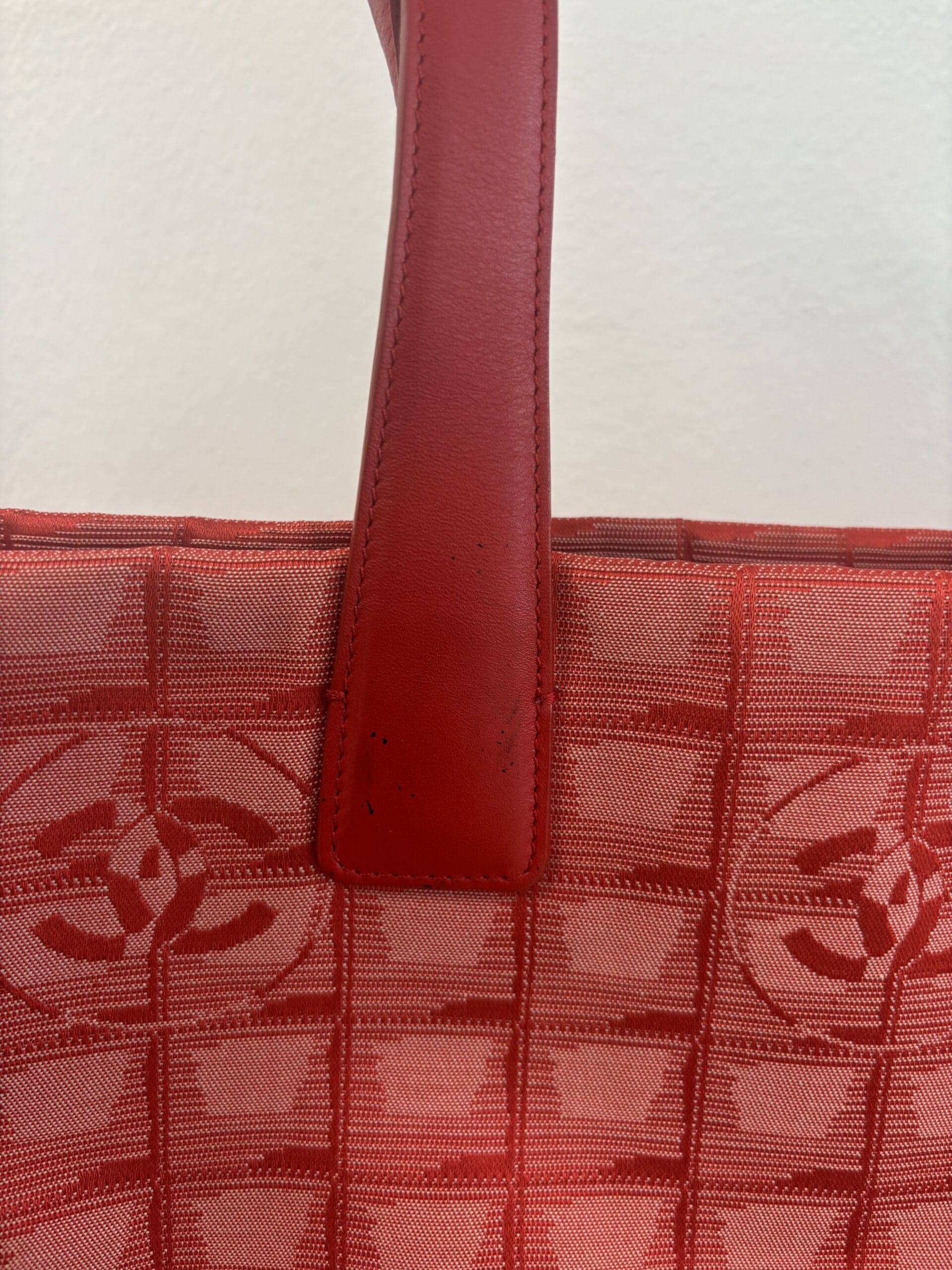Chanel Travel Line Tote Red - Image 8