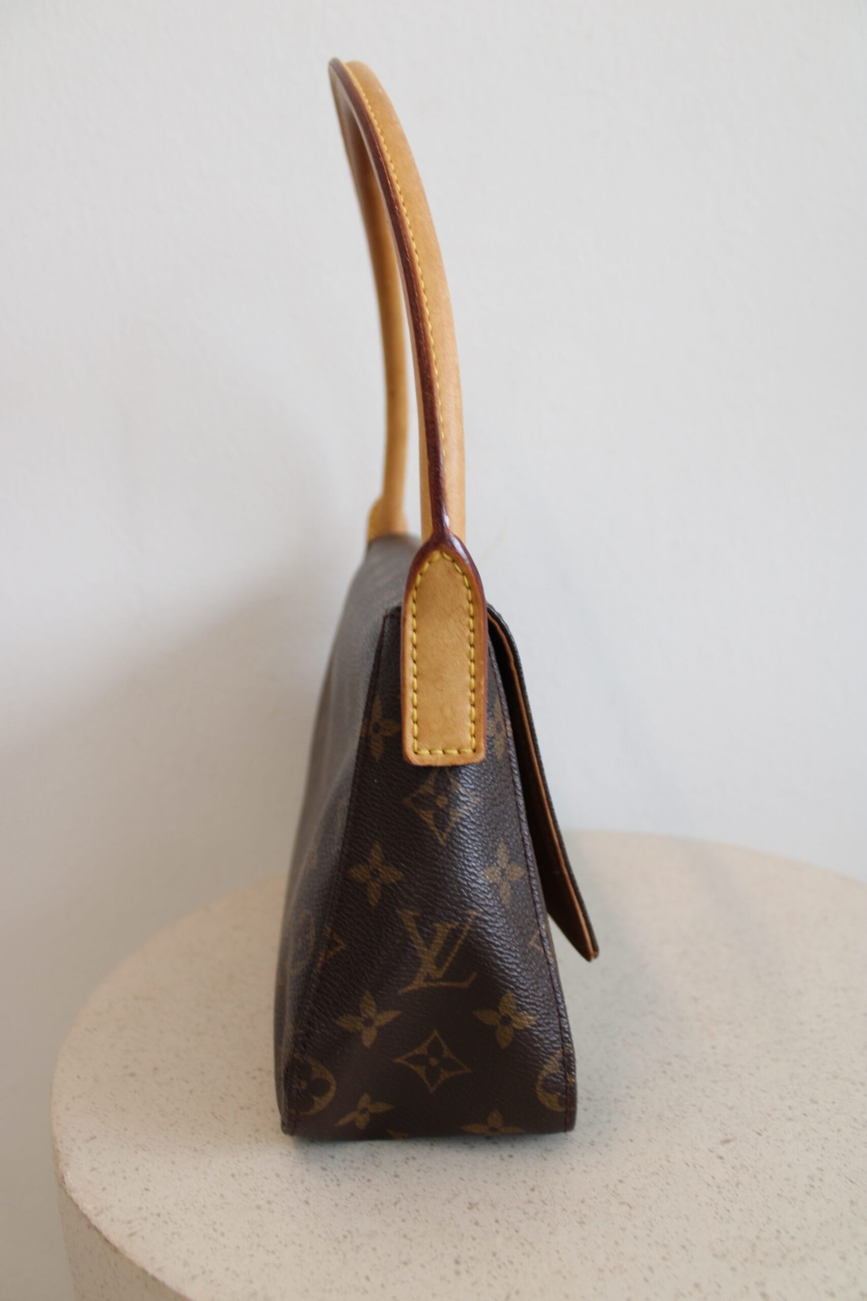 Louis Vuitton Looping PM - Image 4