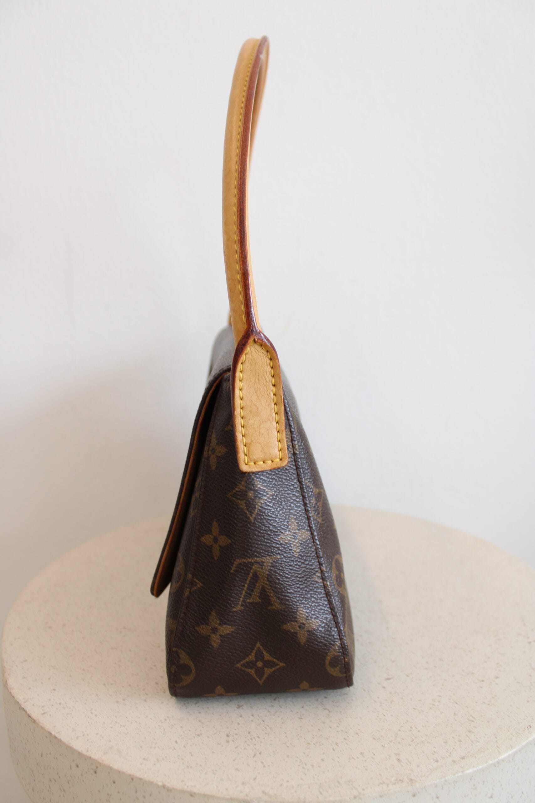 Louis Vuitton Looping PM - Image 6