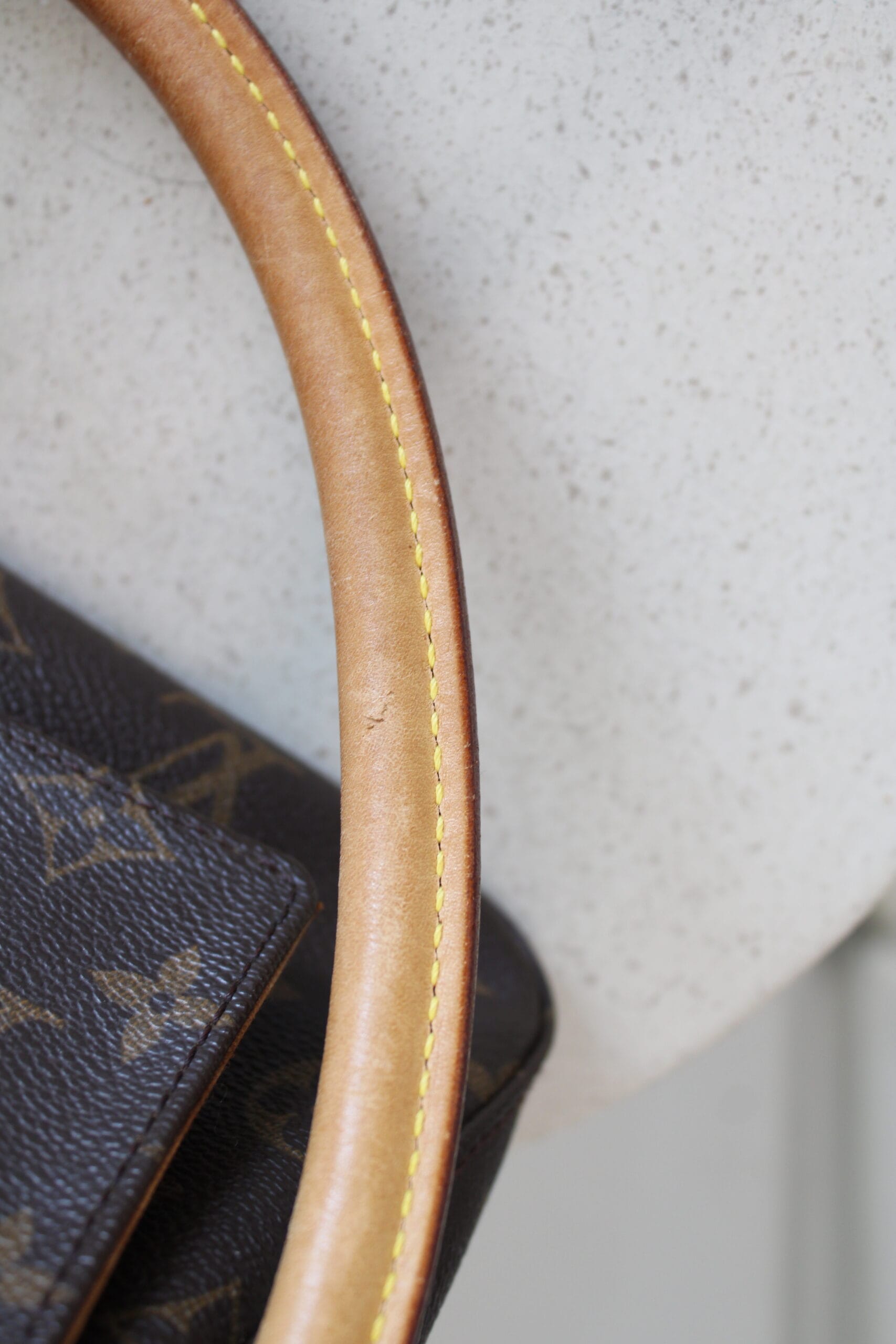 Louis Vuitton Looping PM - Image 10