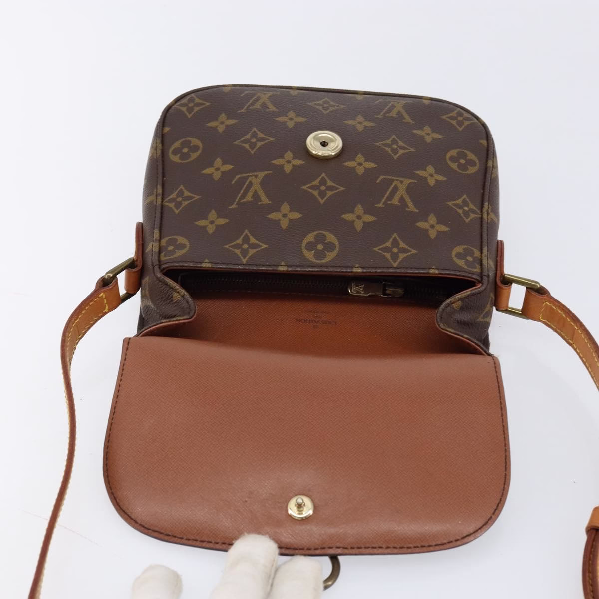 Louis Vuitton Saint Cloud MM - Image 12