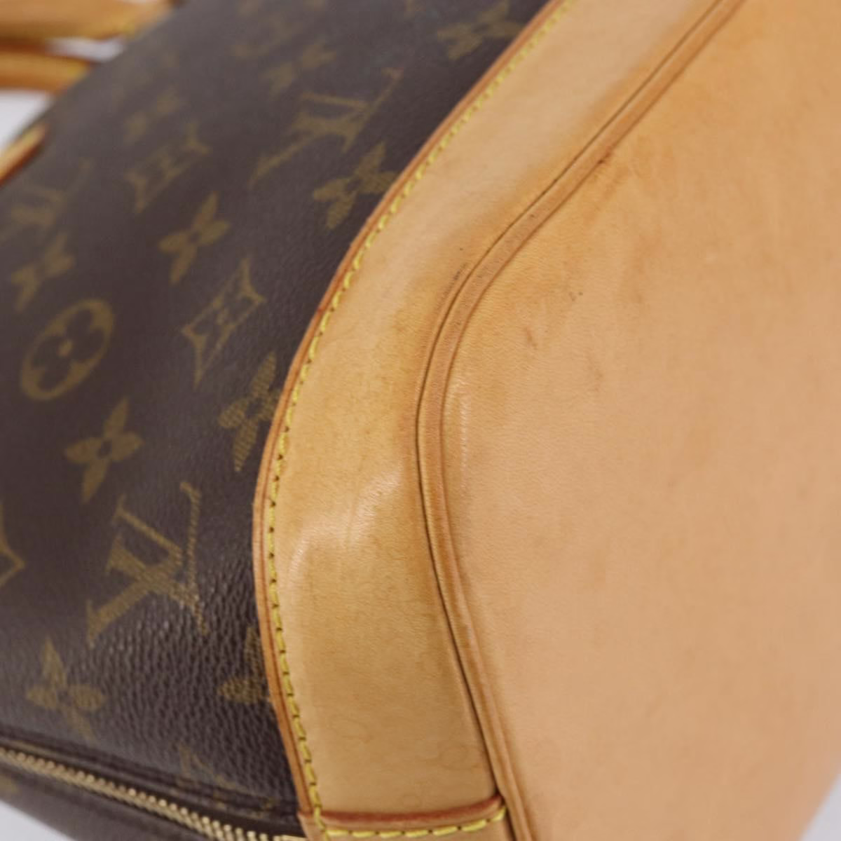 Louis Vuitton Alma - Image 13