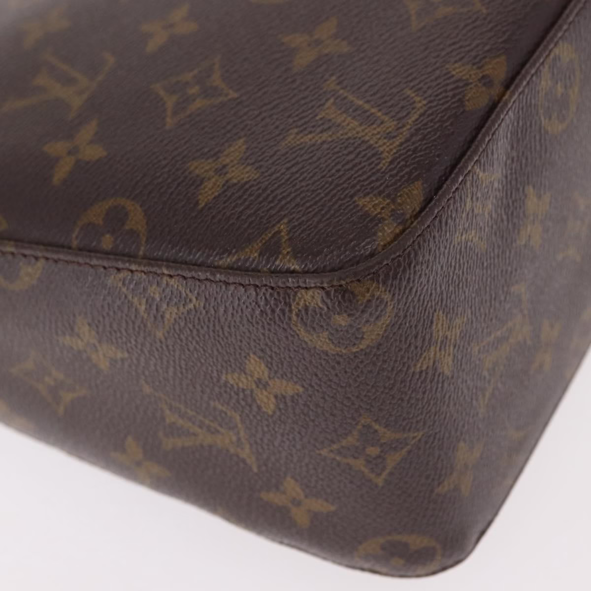 Louis Vuitton Looping MM - Image 9