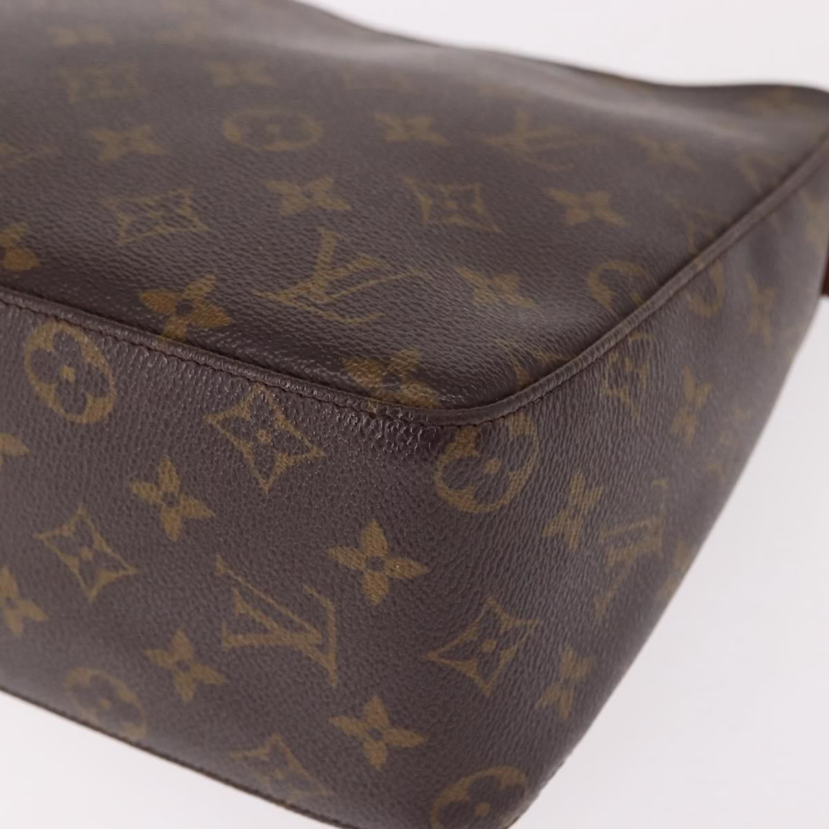 Louis Vuitton Looping MM - Image 10