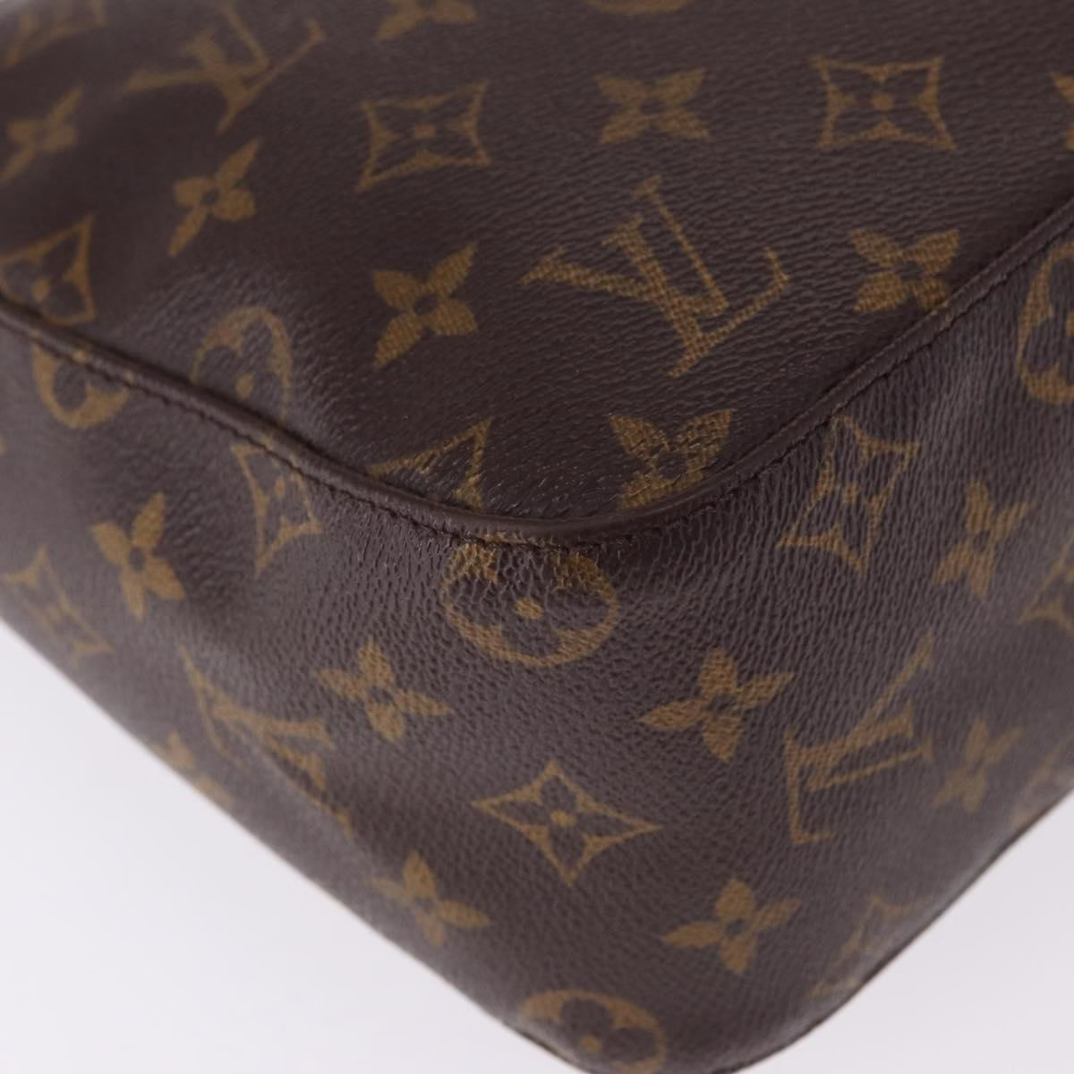 Louis Vuitton Looping MM - Image 11