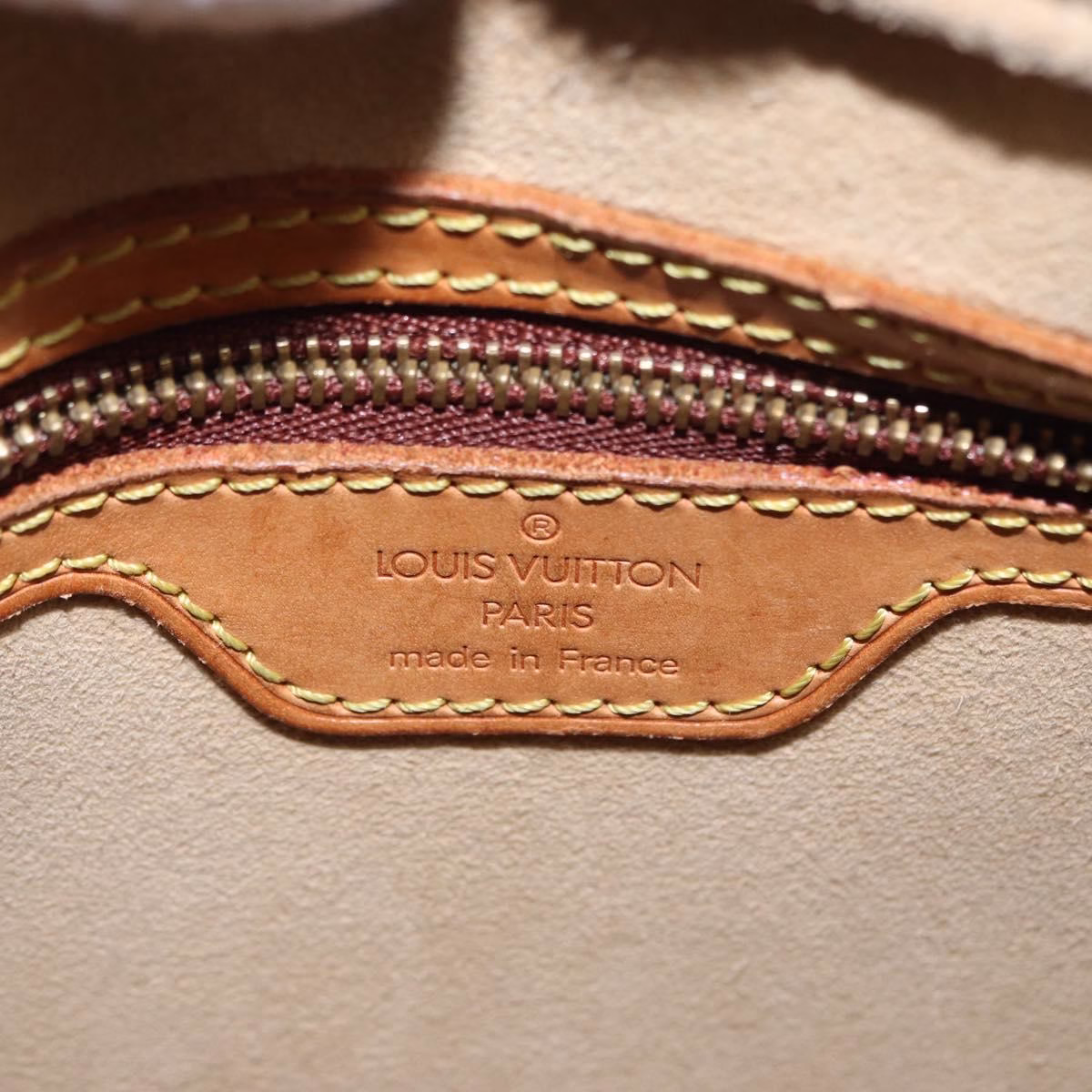 Louis Vuitton Looping MM - Image 14