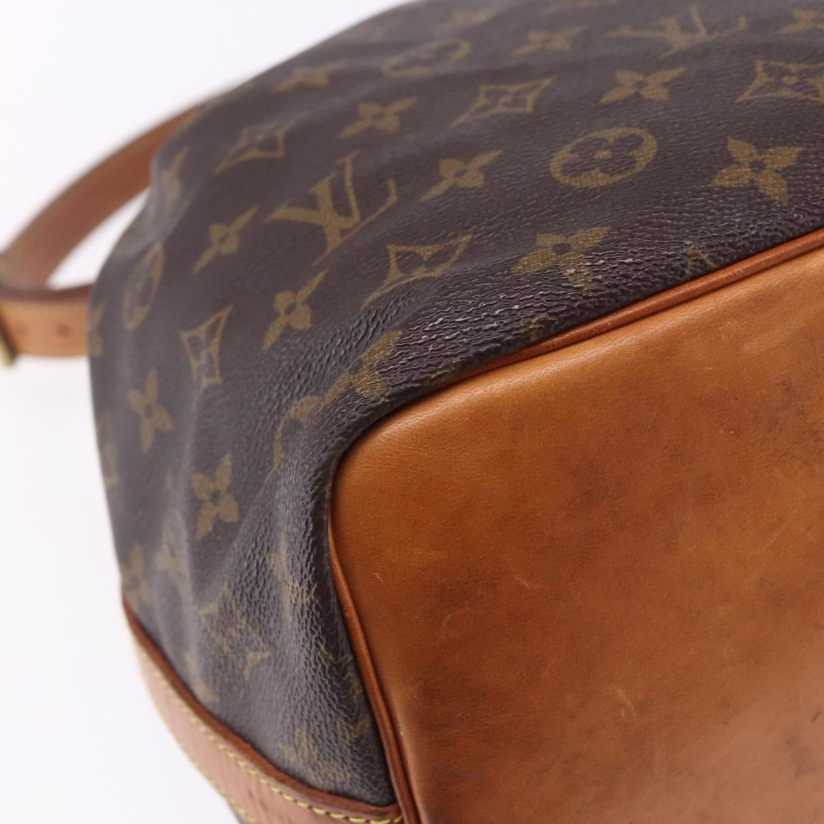 Louis Vuitton Petit Noé - Image 13