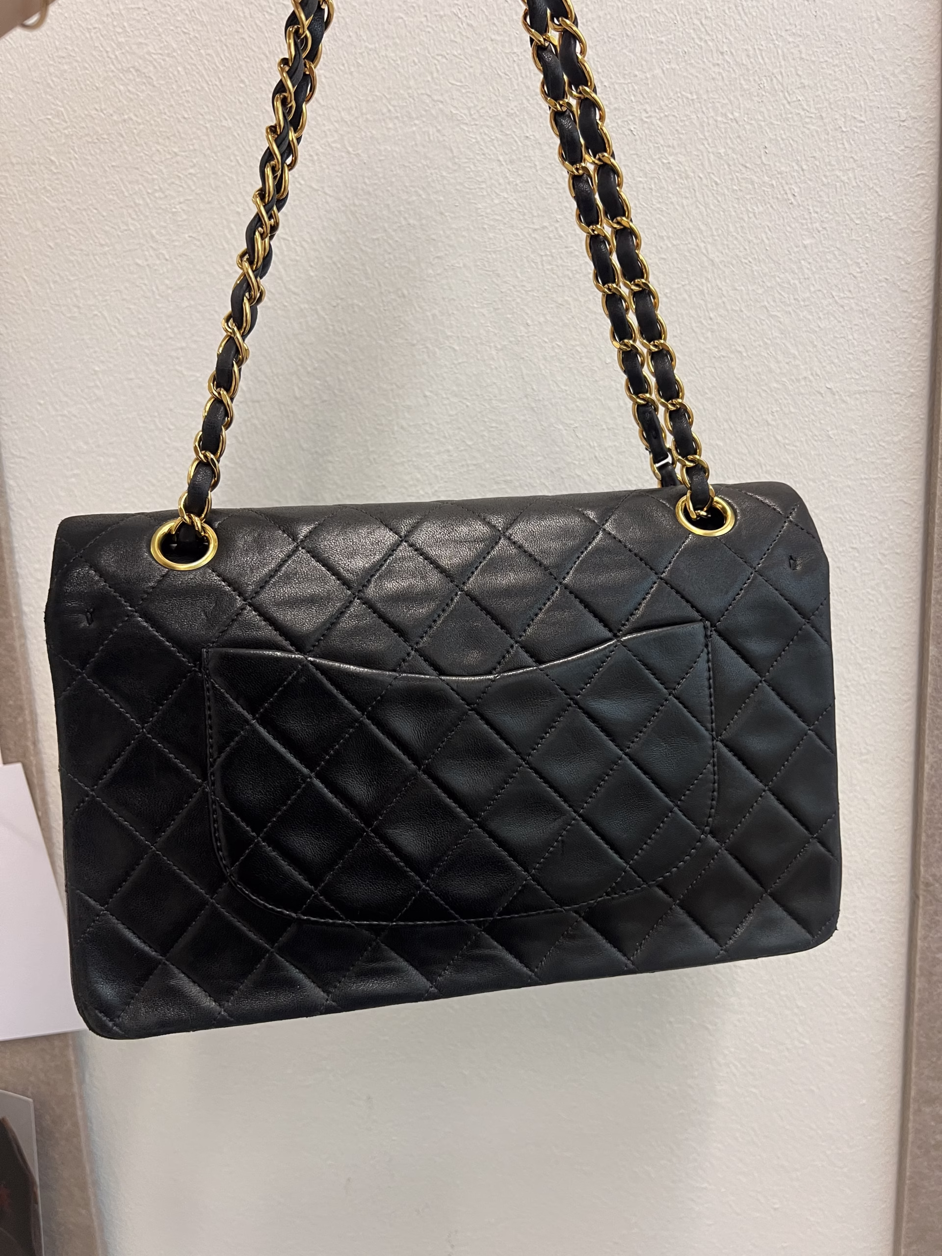 Chanel Double Flap Bag Medium Black - Image 10