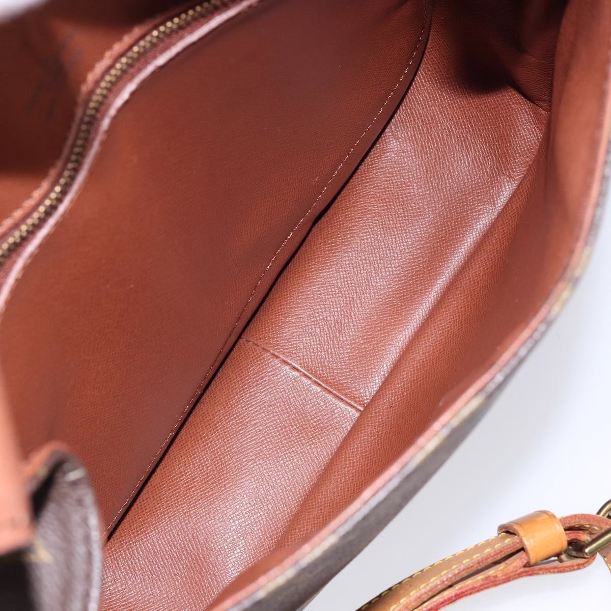 Louis Vuitton Saint Cloud GM - Image 10